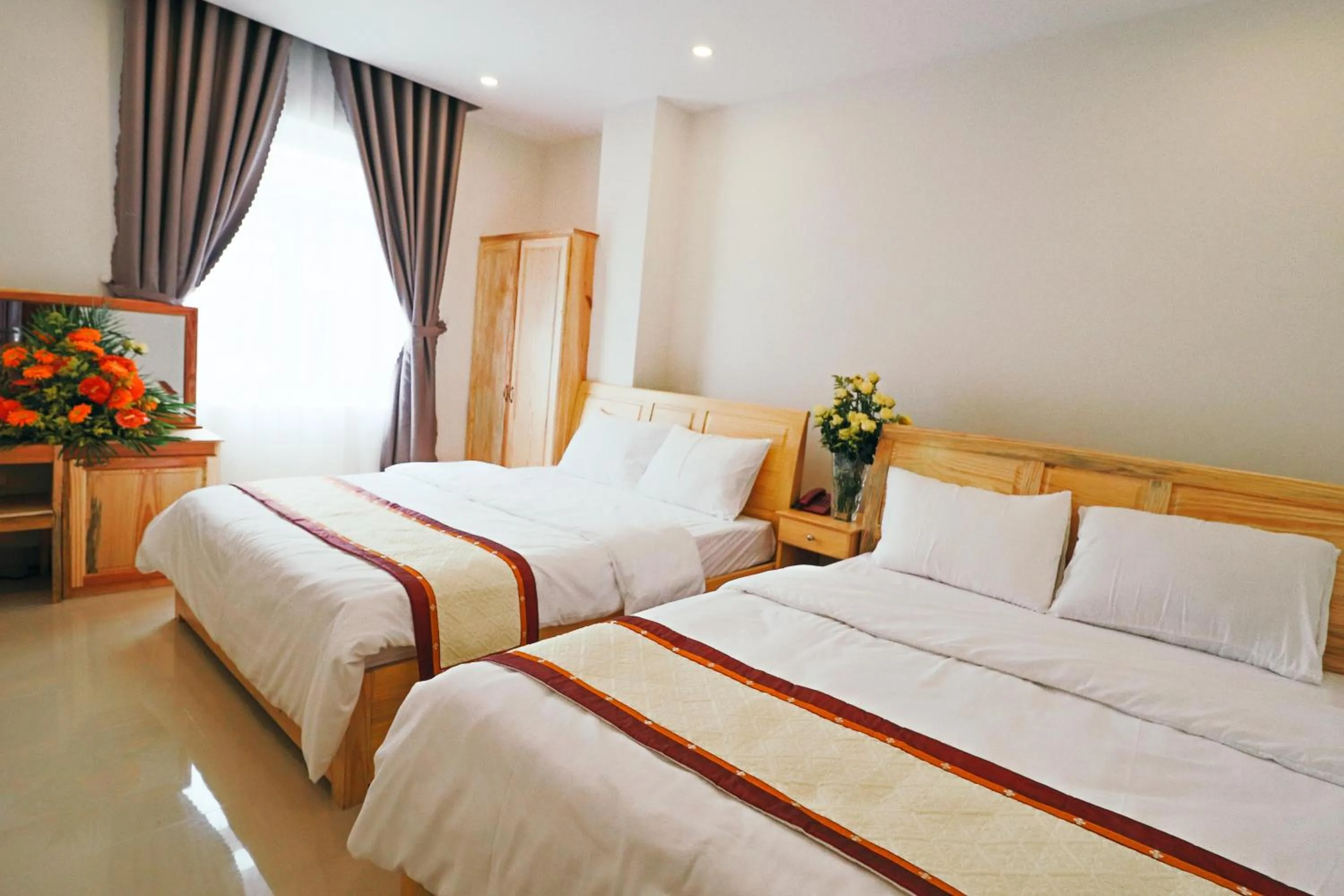 Bed in Mai Hoang Da Lat Hotel