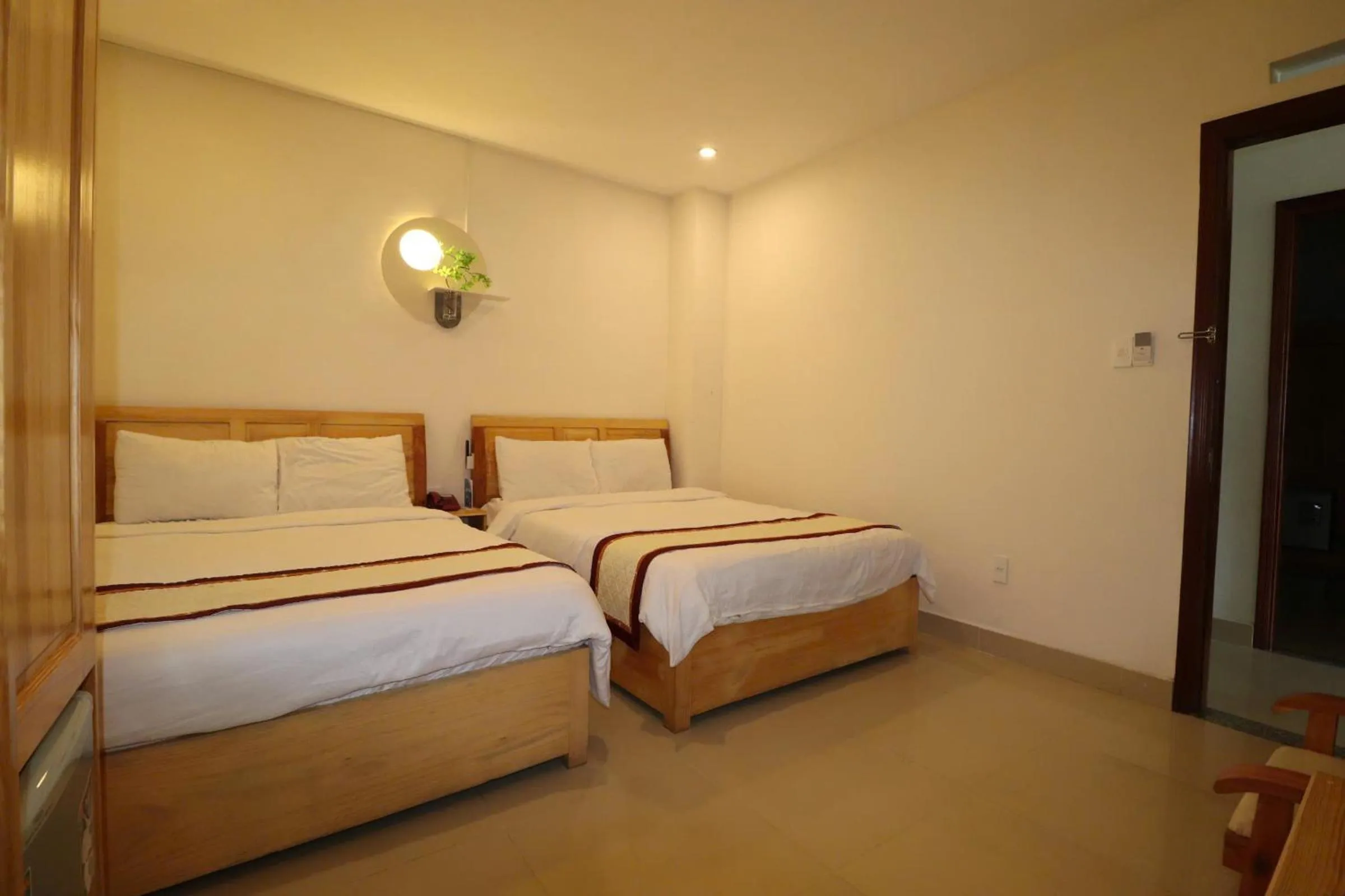 Bed in Mai Hoang Da Lat Hotel