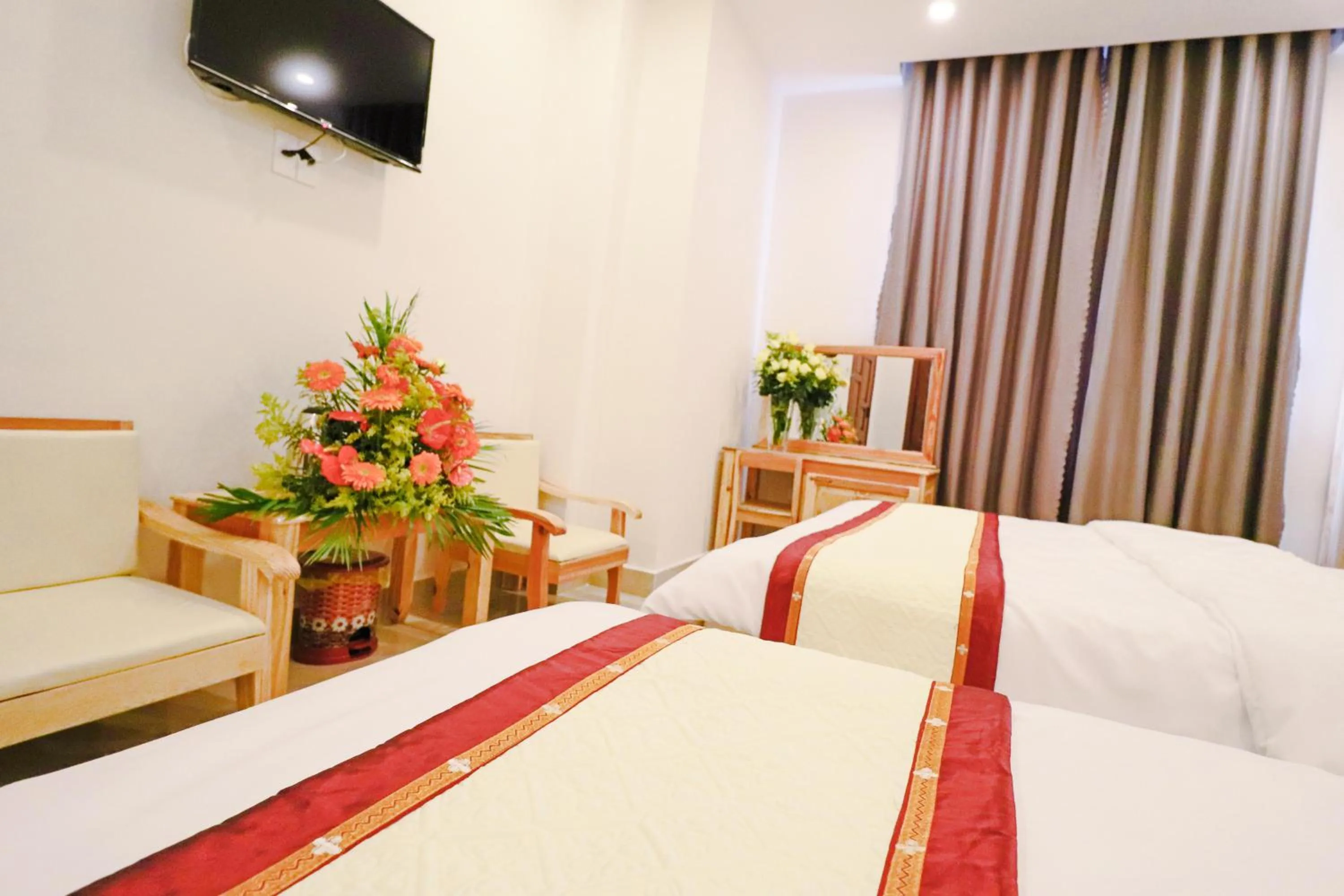 Bed in Mai Hoang Da Lat Hotel