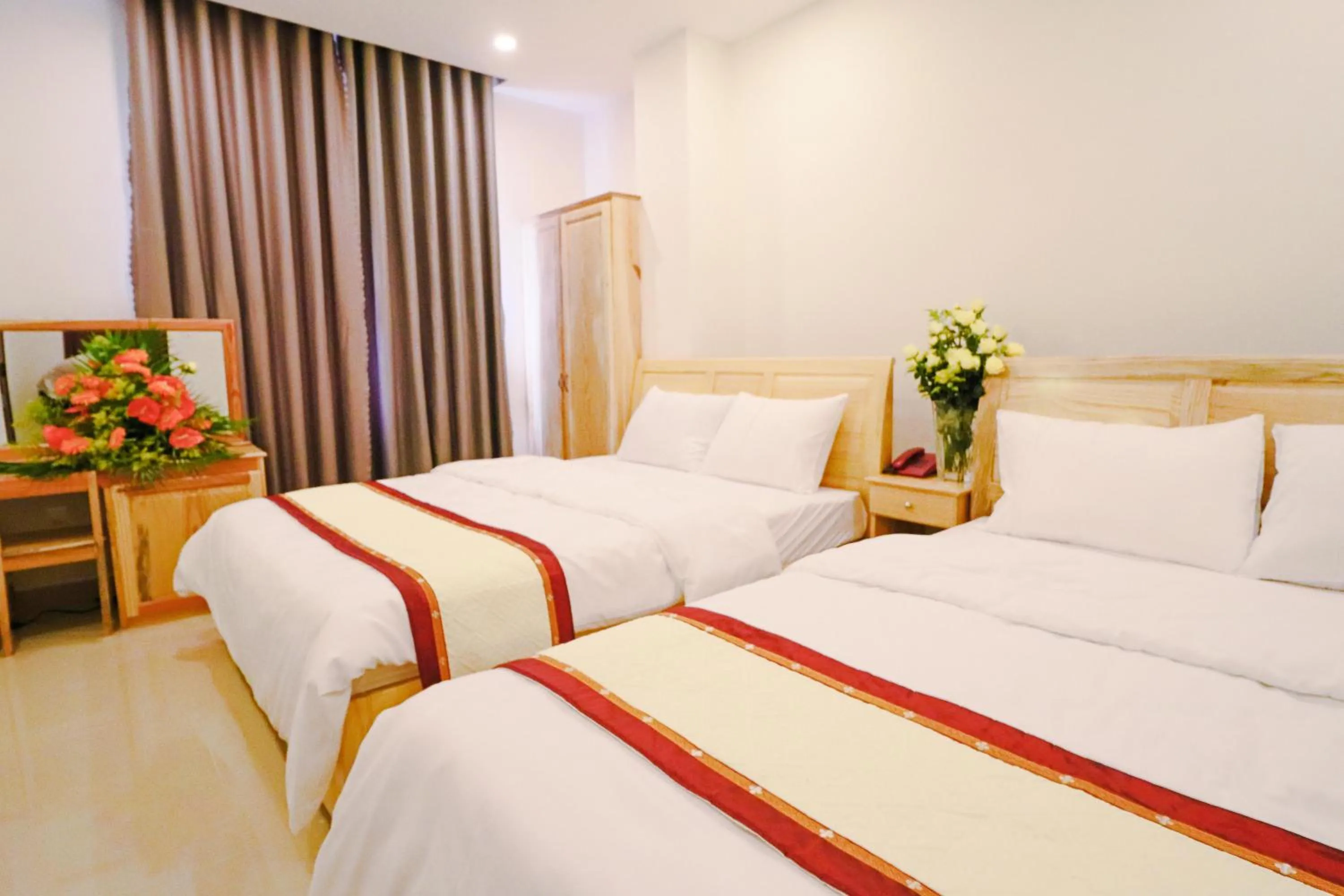 Bedroom, Bed in Mai Hoang Da Lat Hotel