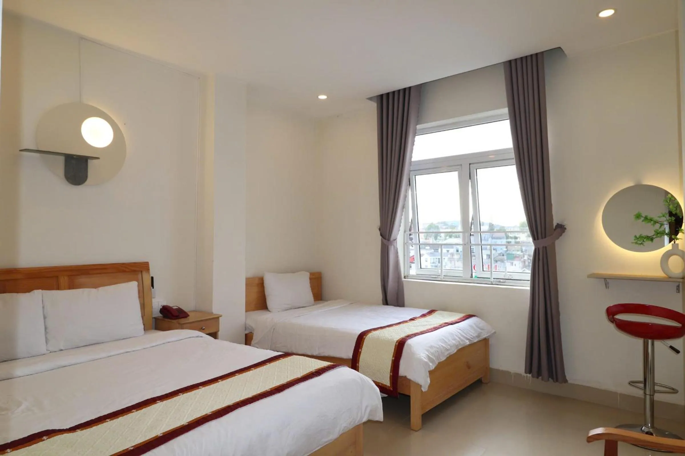 Bed in Mai Hoang Da Lat Hotel