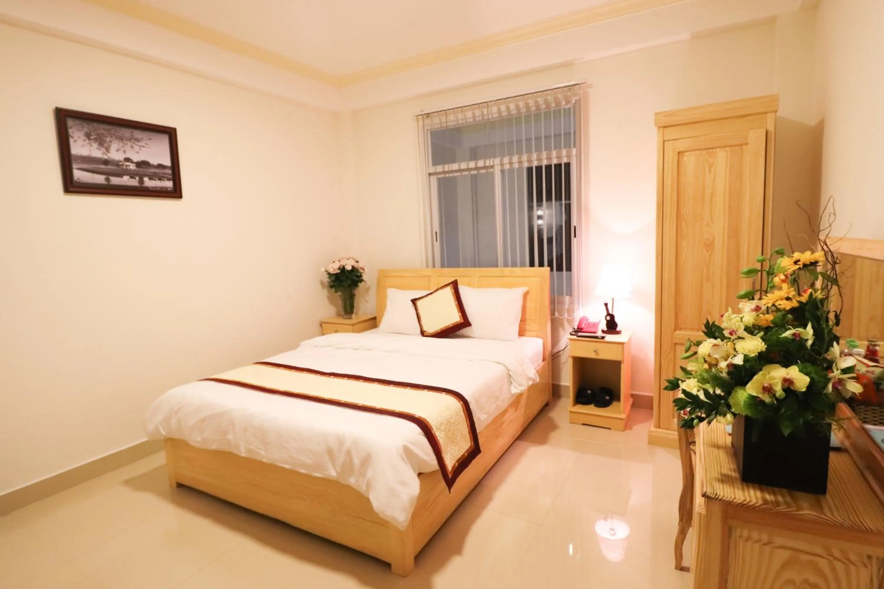 Bed in Mai Hoang Da Lat Hotel