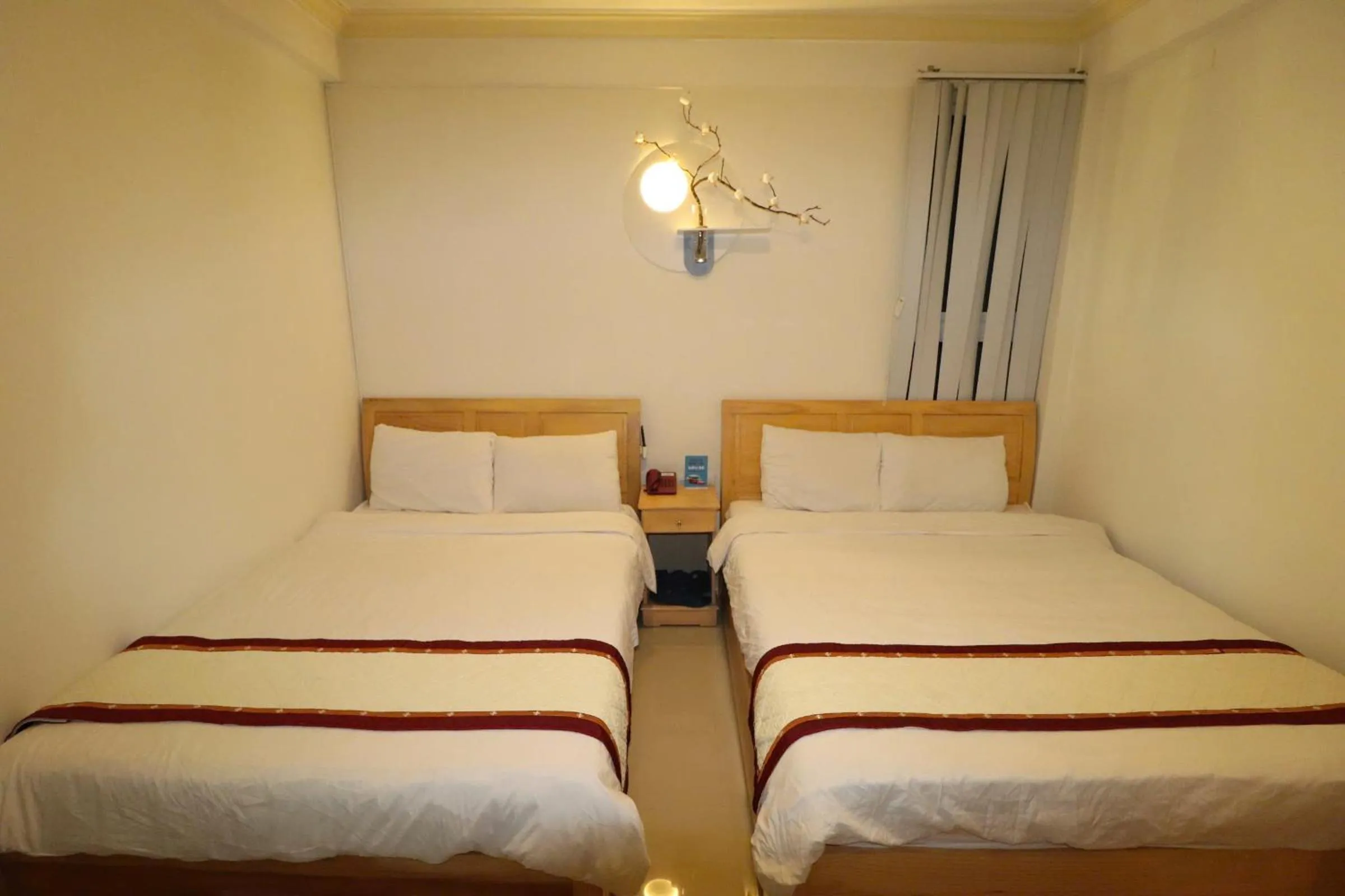Bed in Mai Hoang Da Lat Hotel