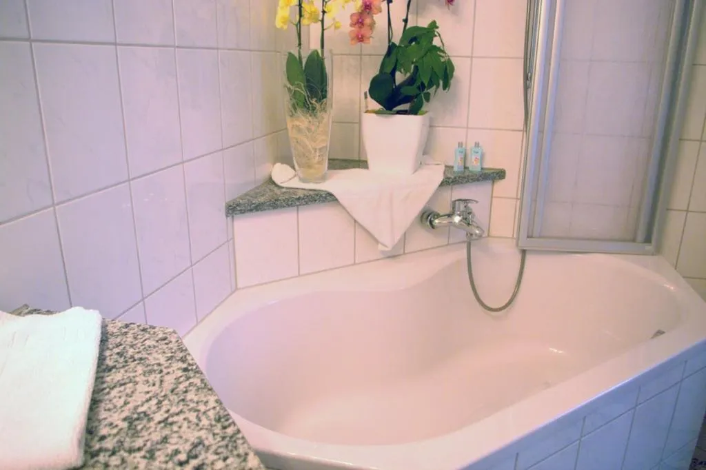 Bathroom in Hotel Beuss