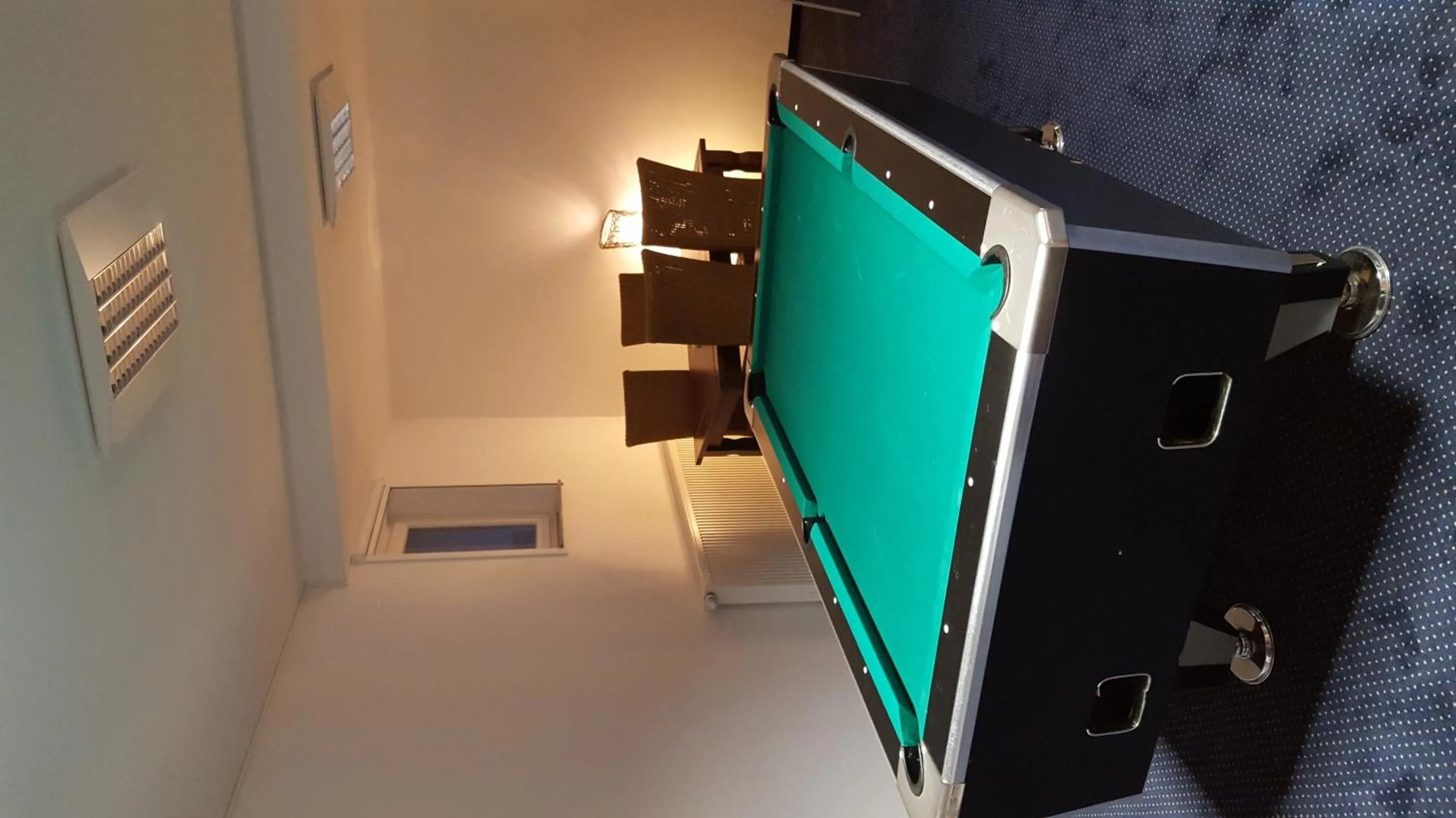 Billiard in Hotel Beuss