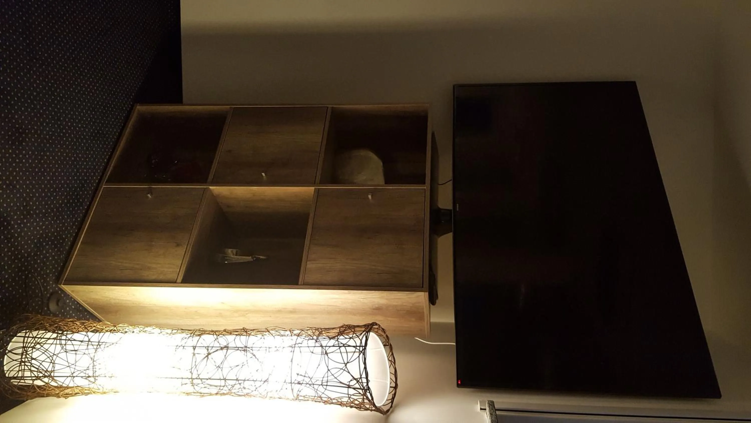 Communal lounge/ TV room in Hotel Beuss