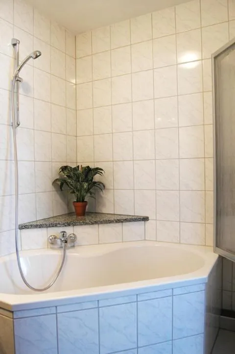 Bathroom in Hotel Beuss