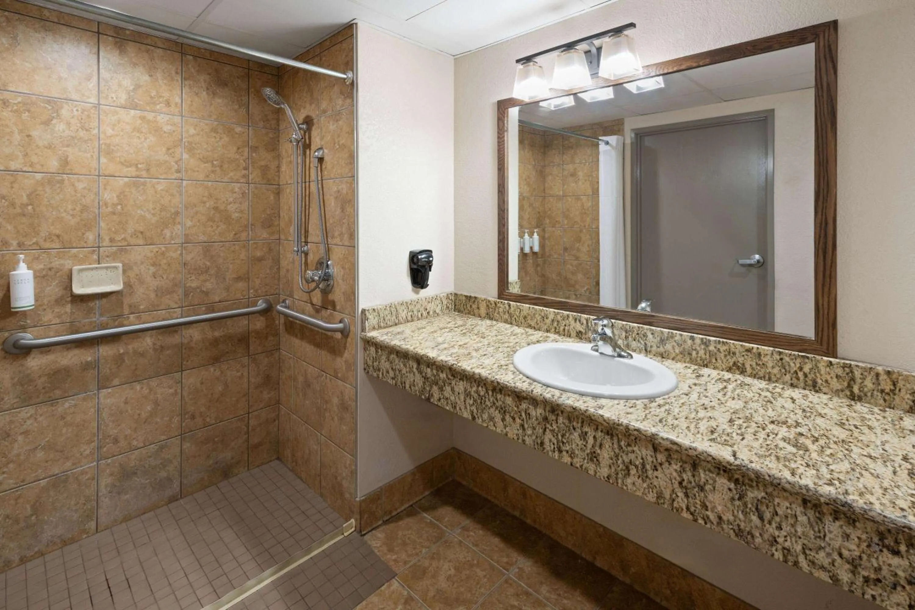 Shower in Days Inn & Suites by Wyndham Bozeman