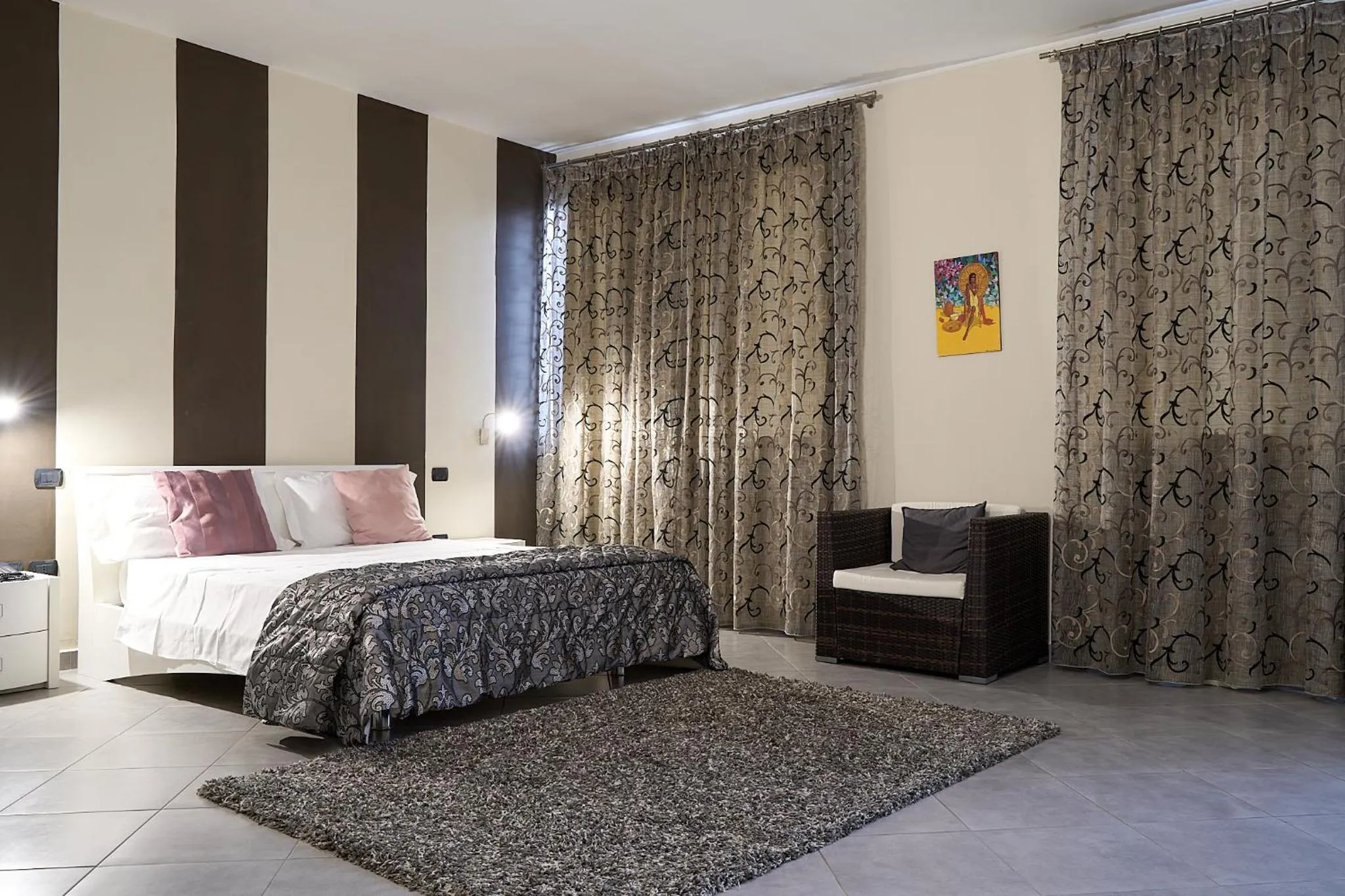 Bed in Hotel Saturday