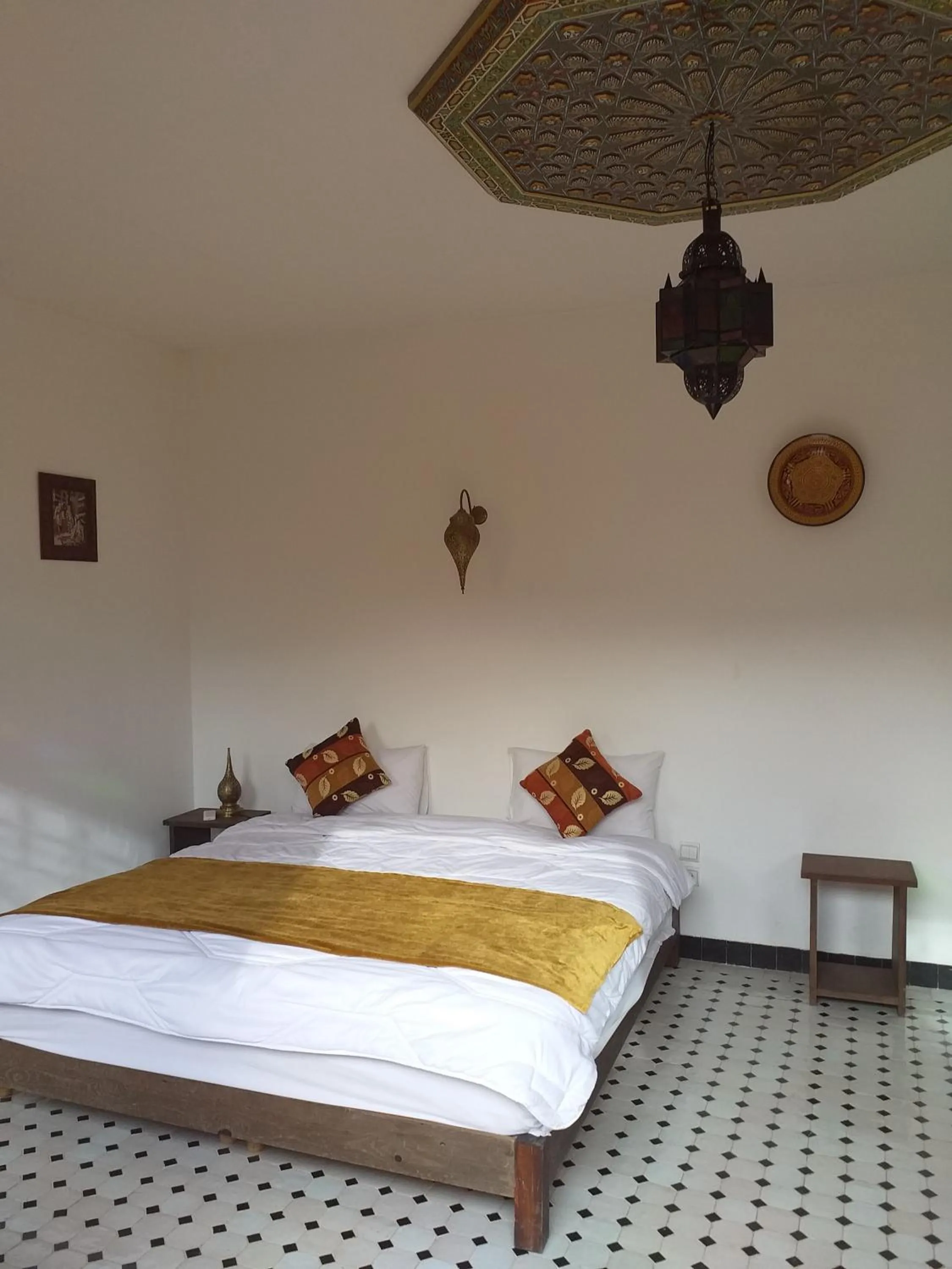 Bed in Riad Sheryne Fes