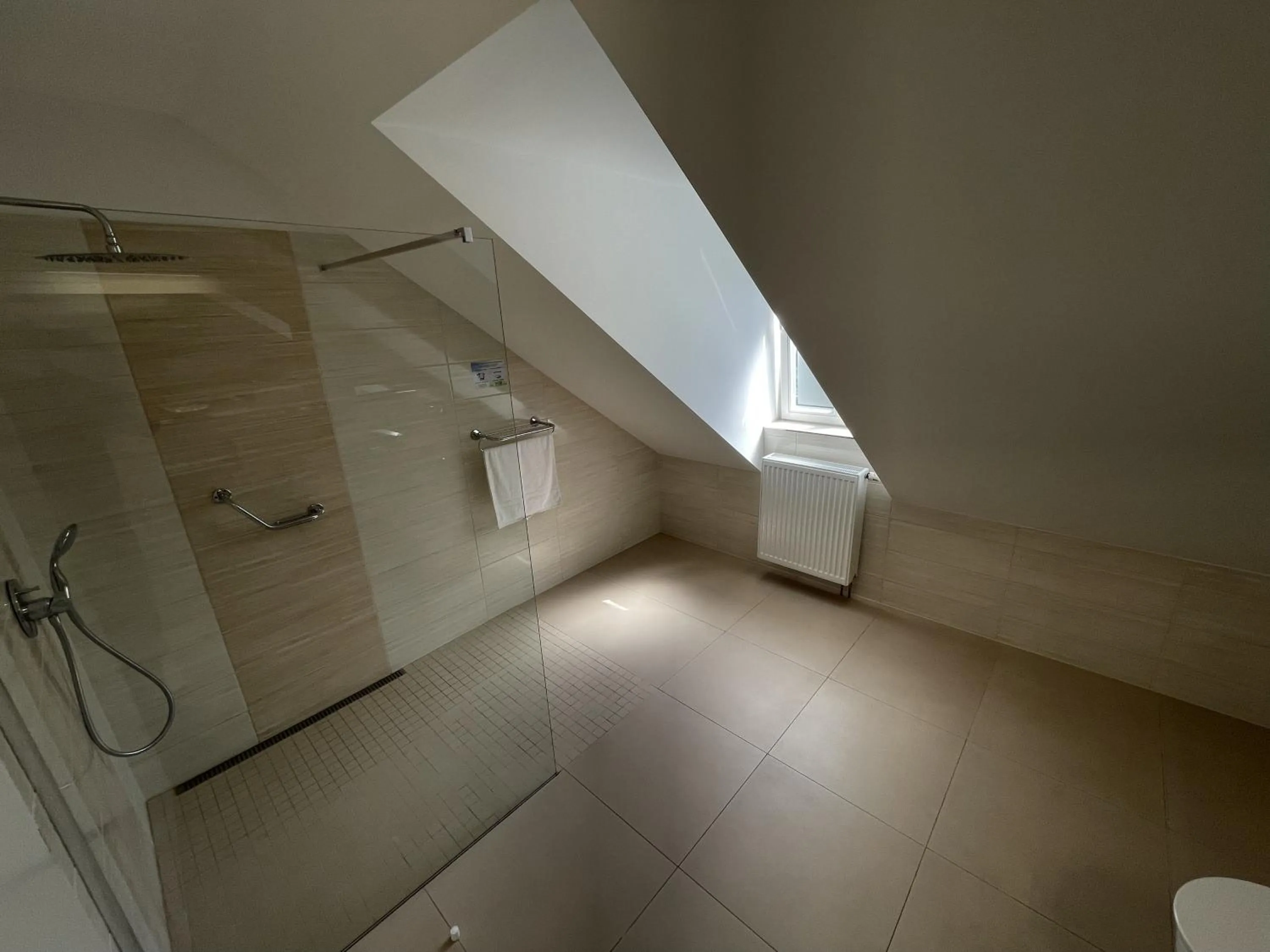 Bathroom in Hotel Reza