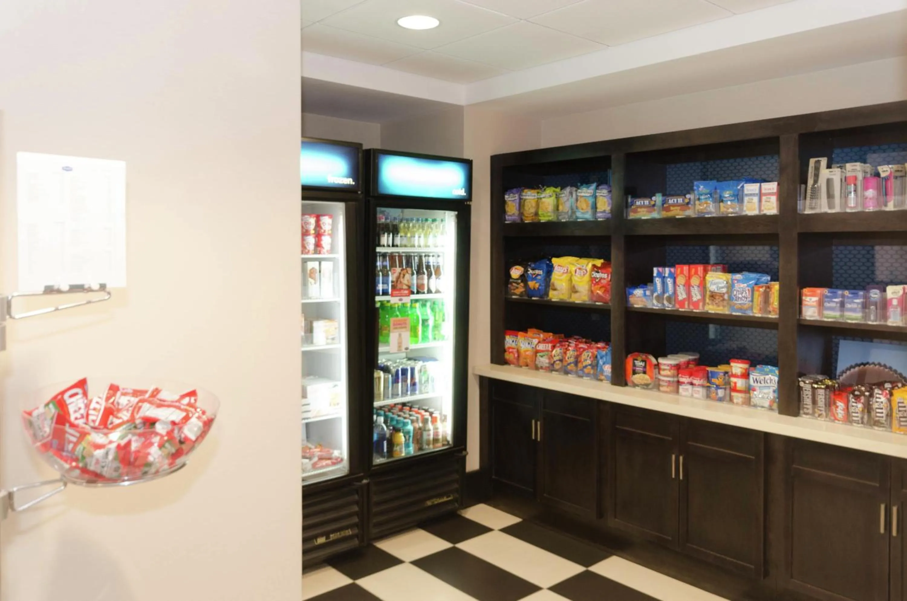 Restaurant/places to eat in Hampton Inn Hickory