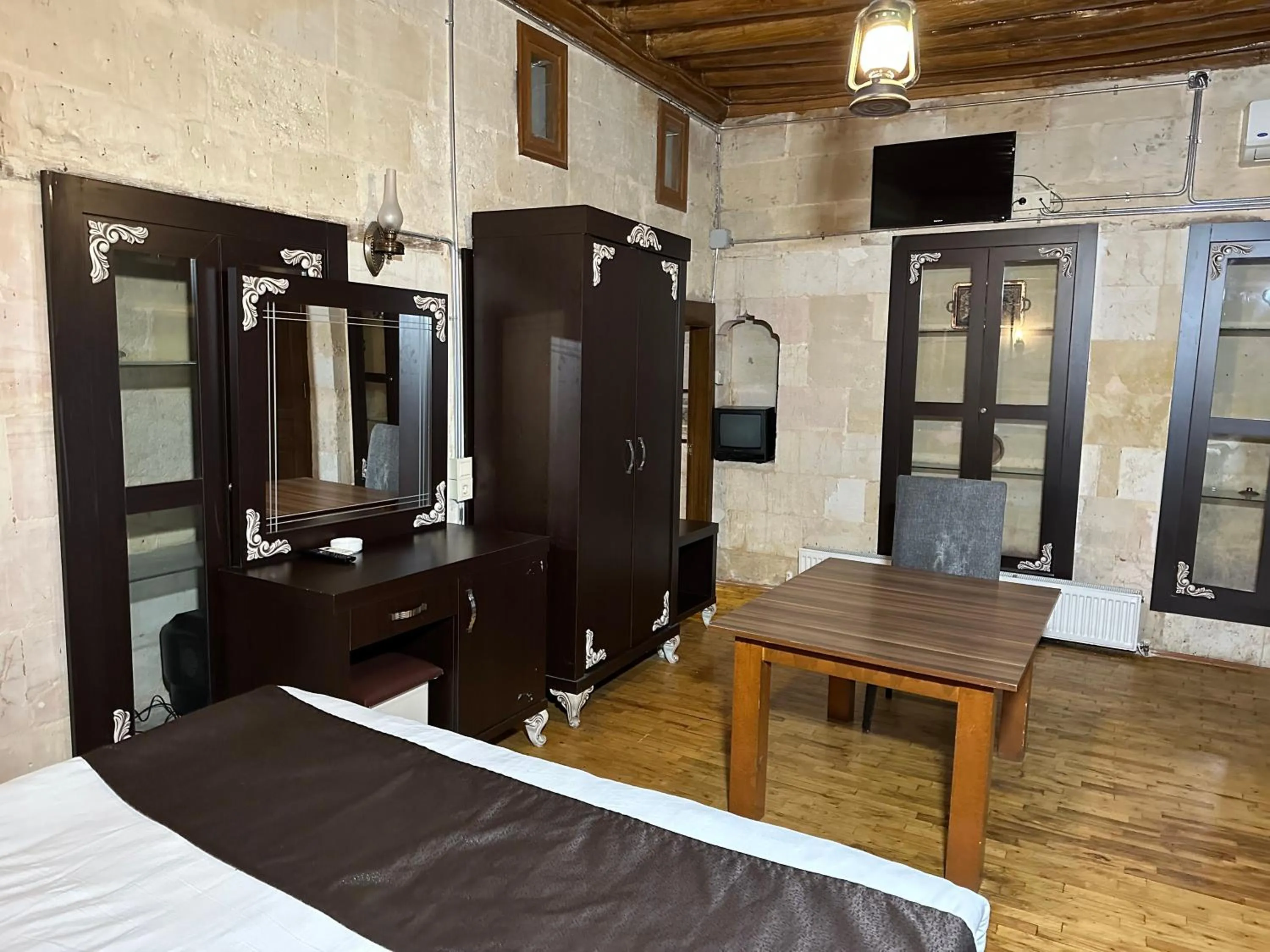 Photo of the whole room, Bed in Elif Hanım Konağı