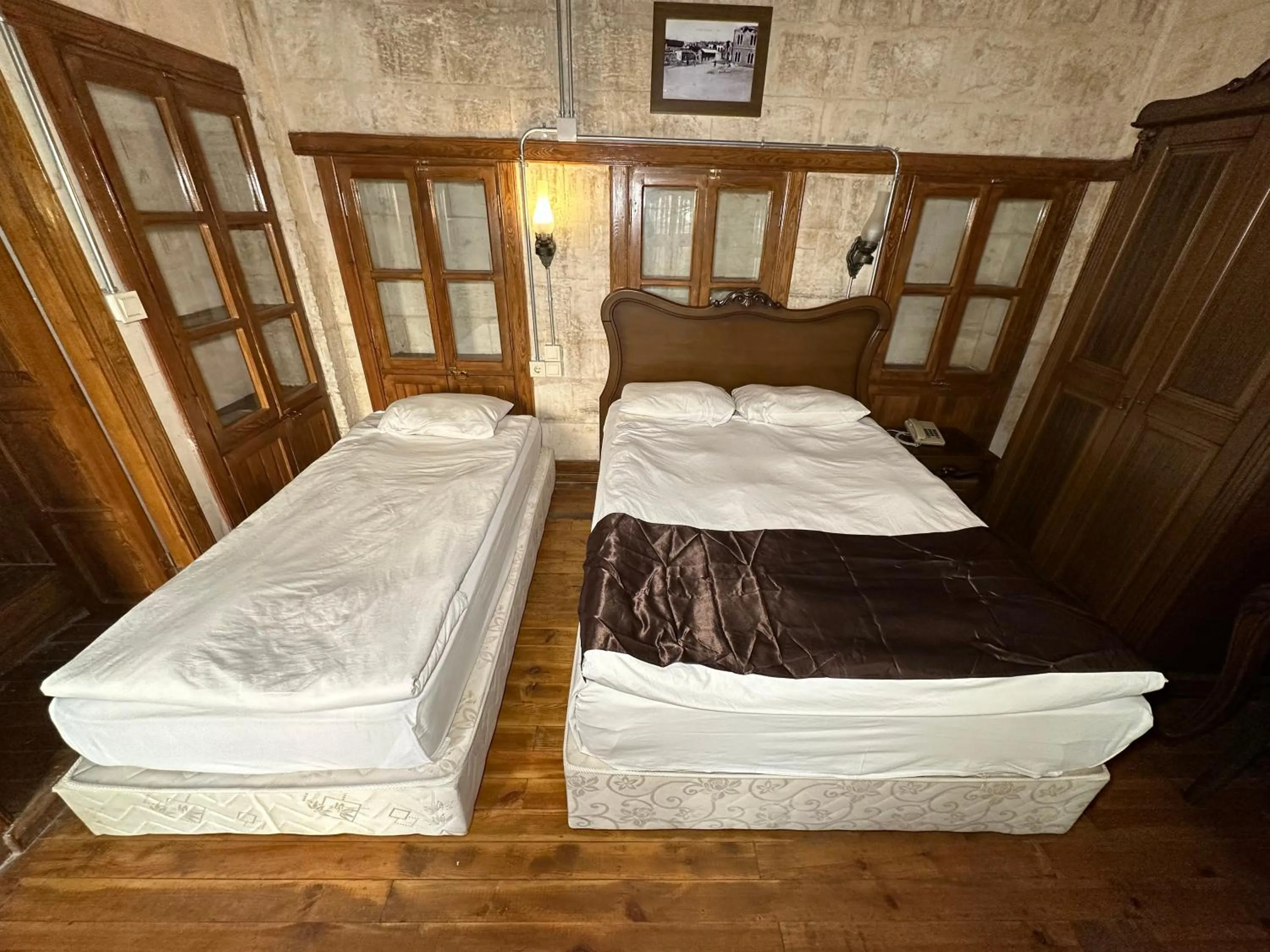 Bed in Elif Hanım Konağı