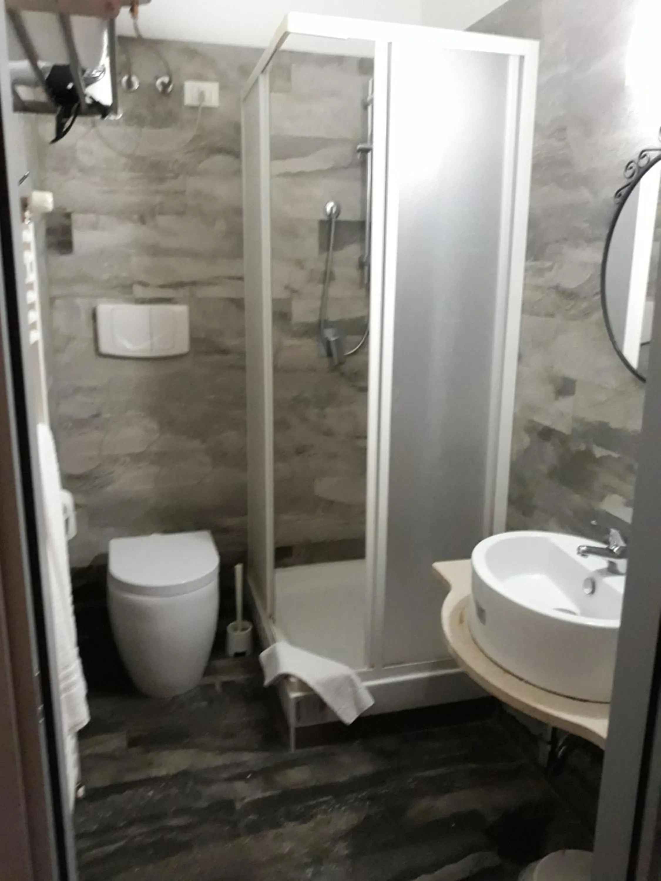 Shower in Sira House Milano