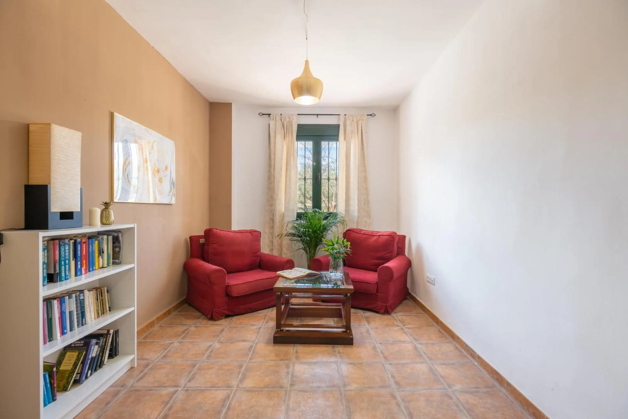 Library in Hotel Rural El Castillejo - A 15 min de Ronda