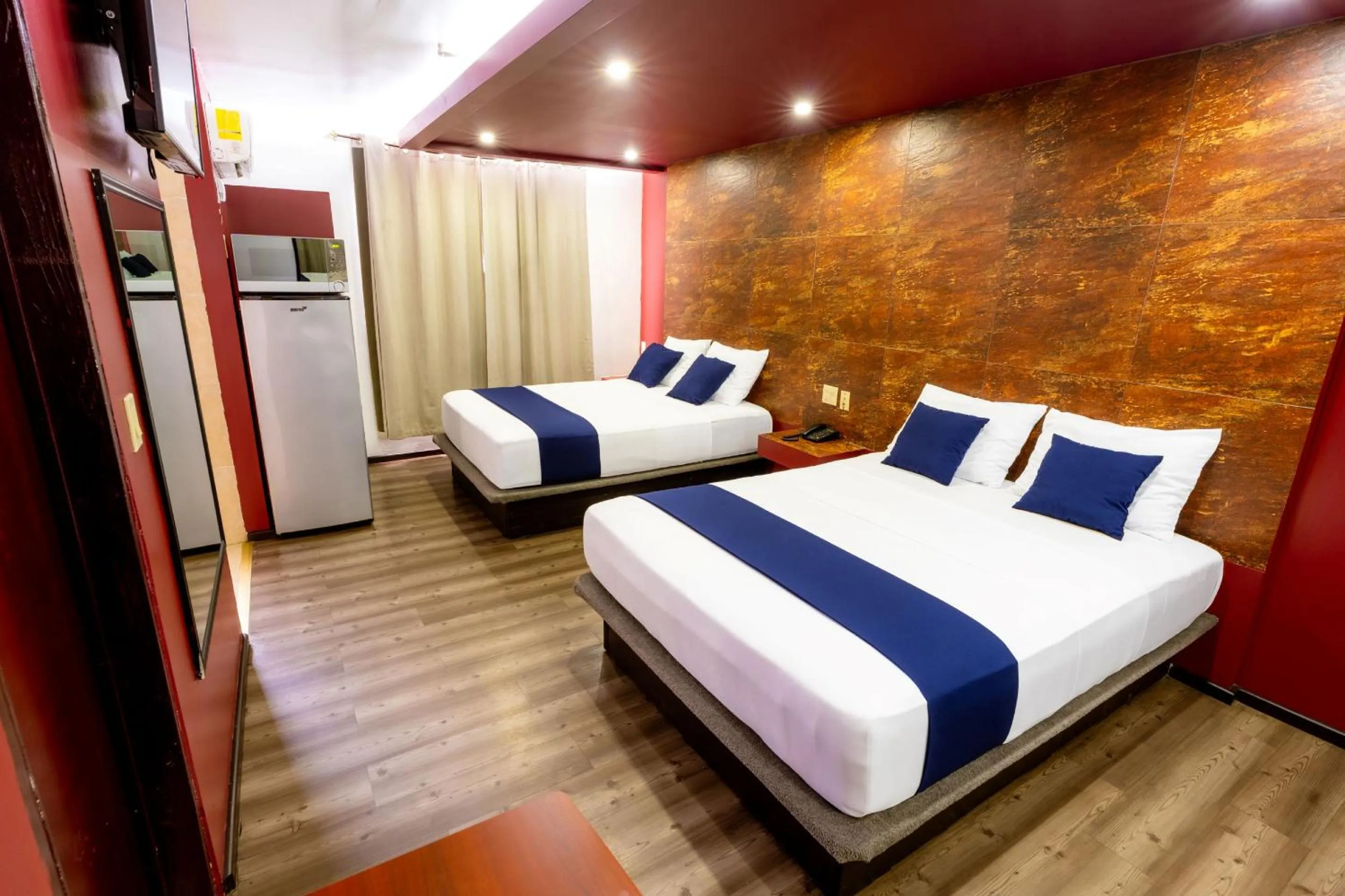 Photo of the whole room, Bed in Hotel Rose Ensenada