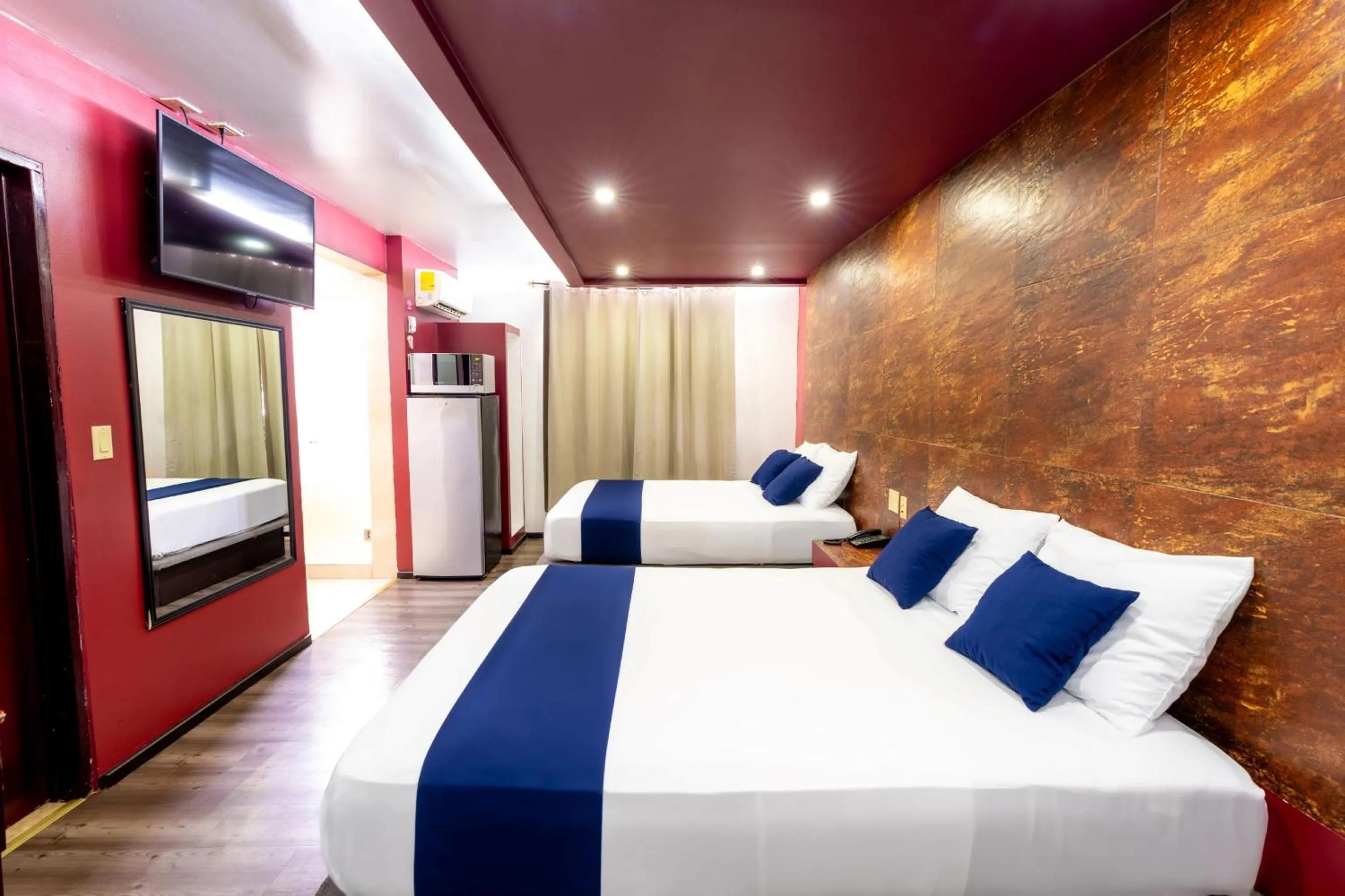 Bedroom, Bed in Hotel Rose Ensenada