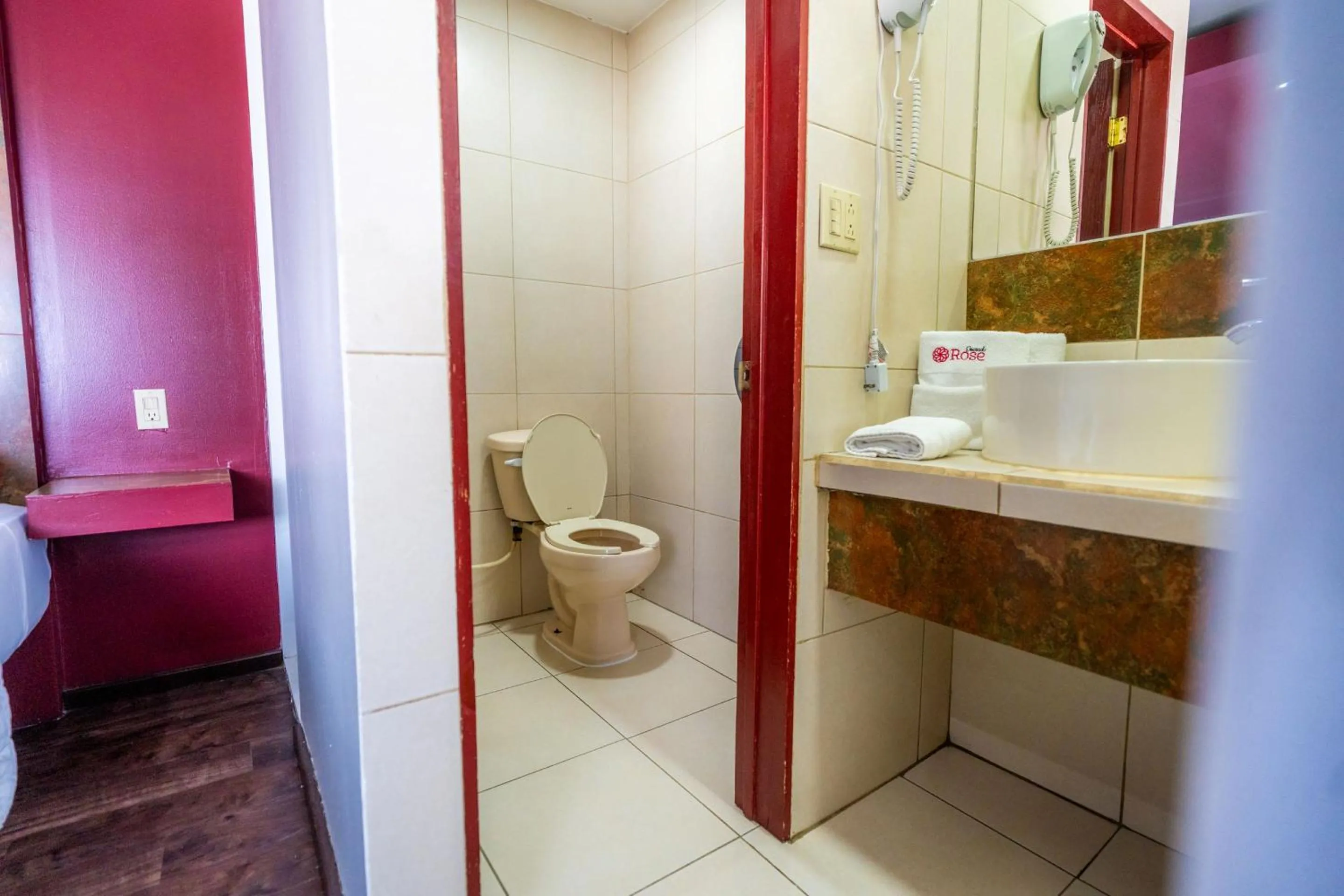 Toilet in Hotel Rose Ensenada