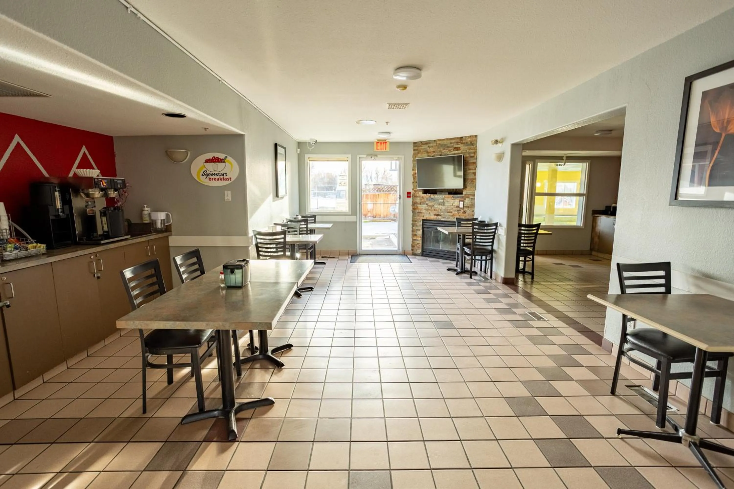 Dining area in Ramada by Wyndham Cranbrook