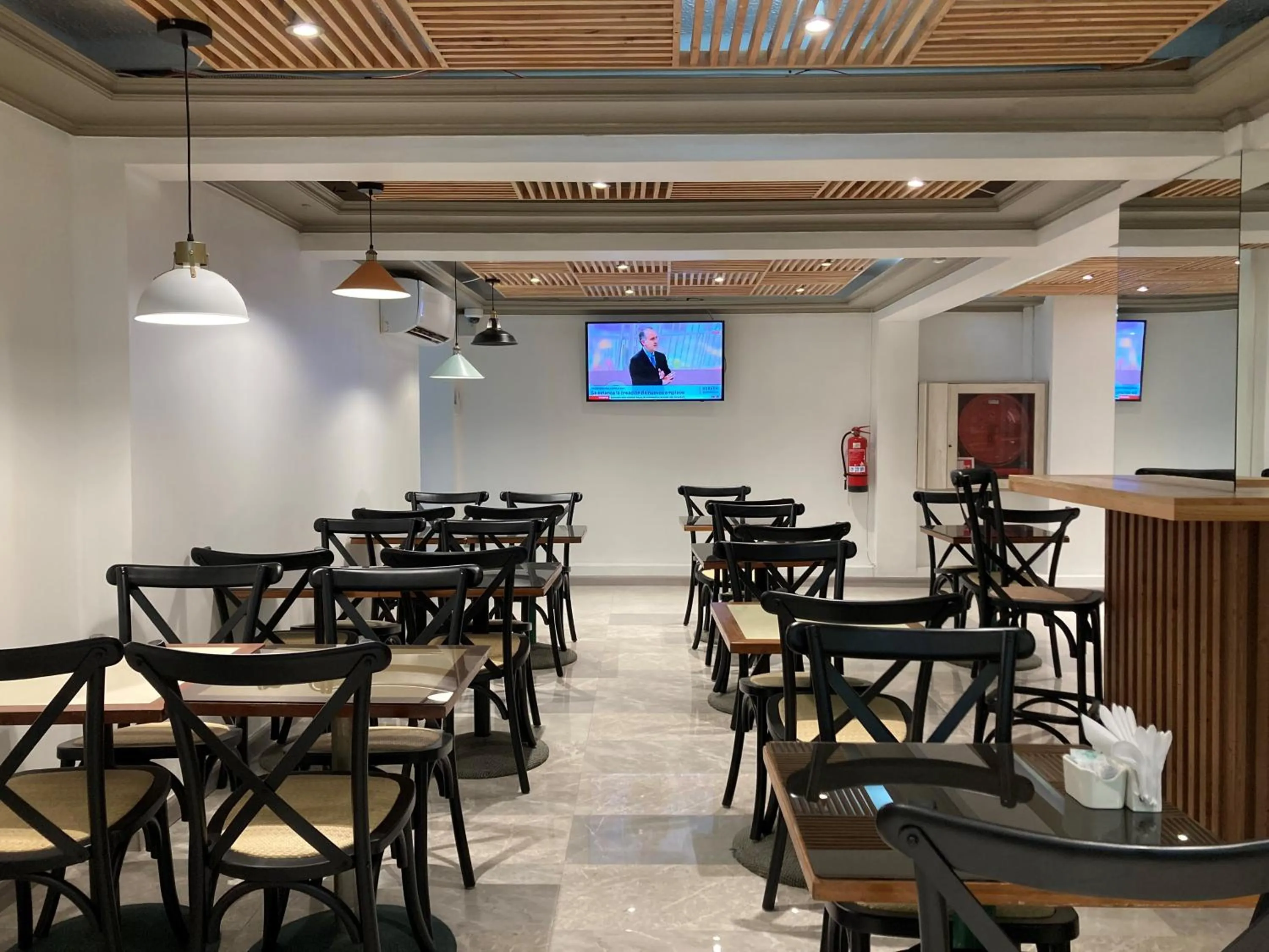 Restaurant/places to eat in Hotel Gavina Express Arica