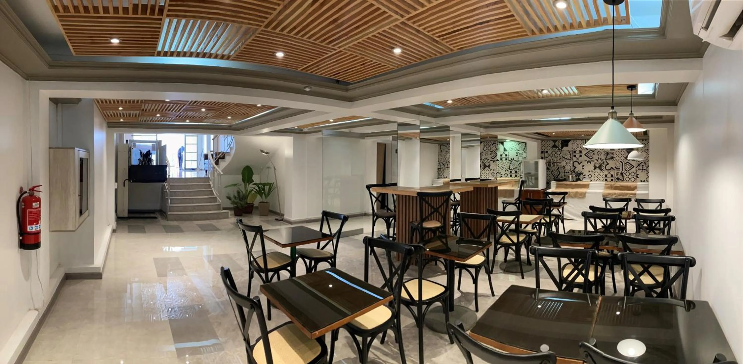 Buffet breakfast in Hotel Gavina Express Arica