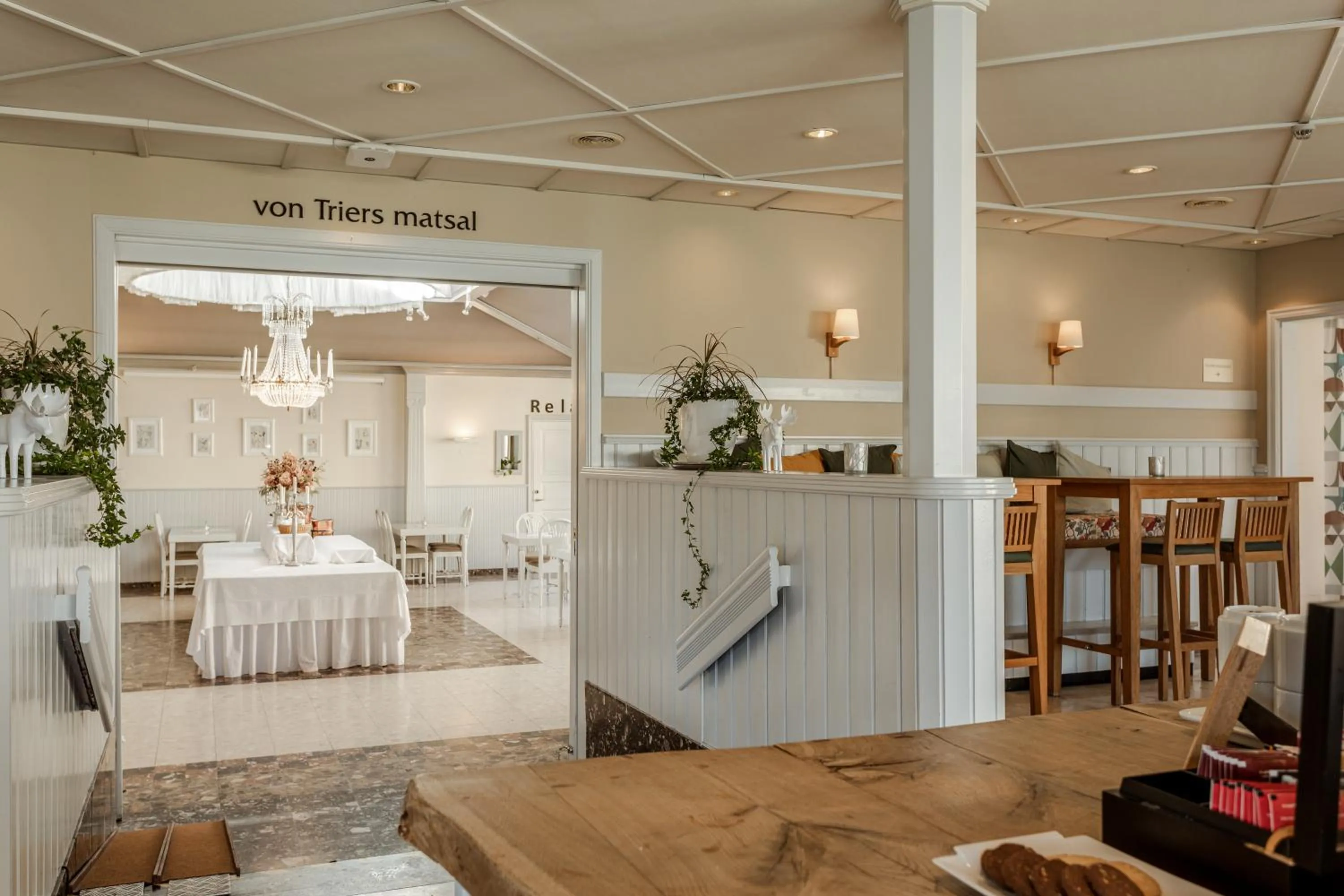 Property building in Ronnums Herrgård