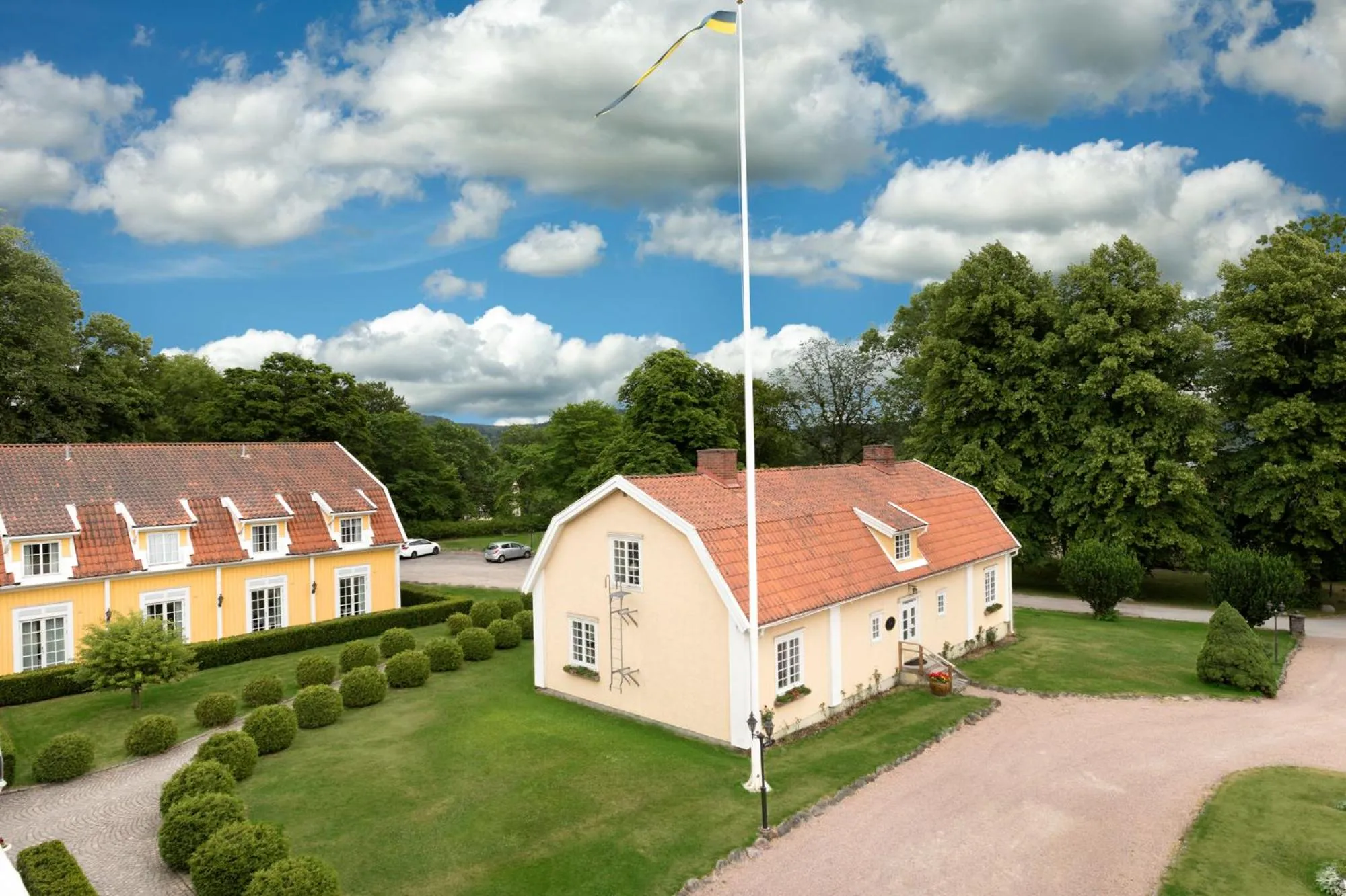 Property building in Ronnums Herrgård