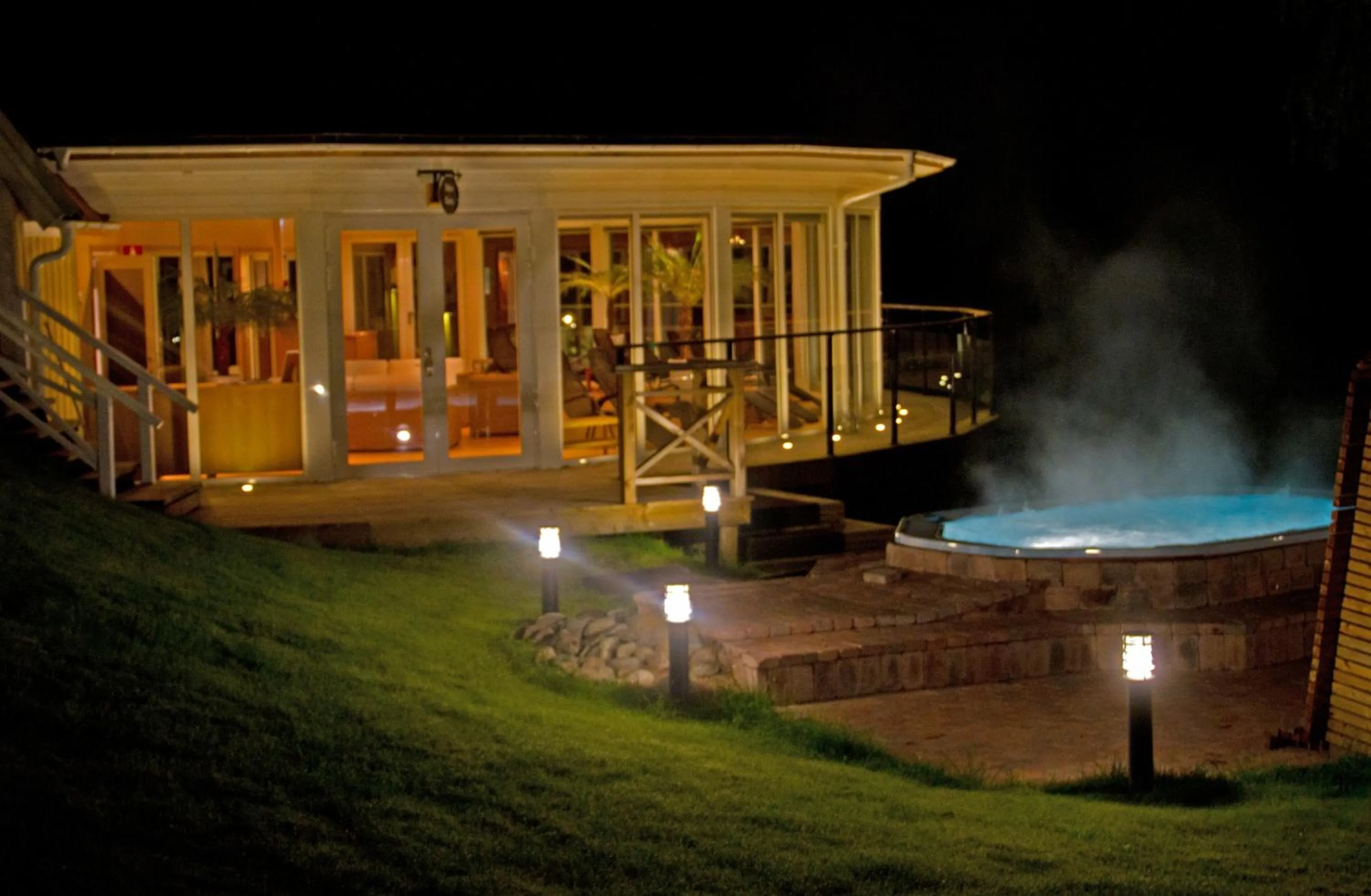 Property building in Ronnums Herrgård