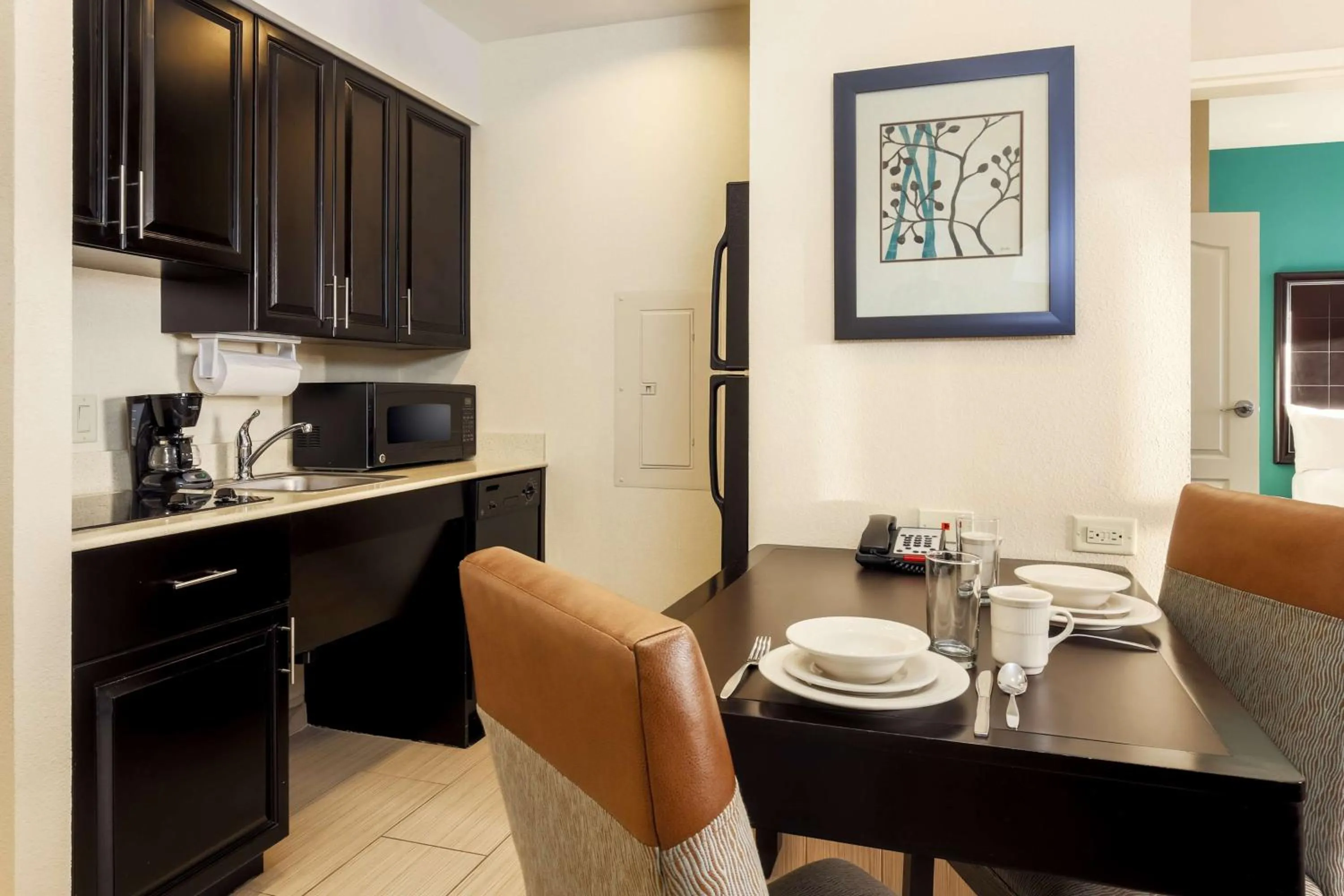 Kitchen or kitchenette in Homewood Suites by Hilton Lawton
