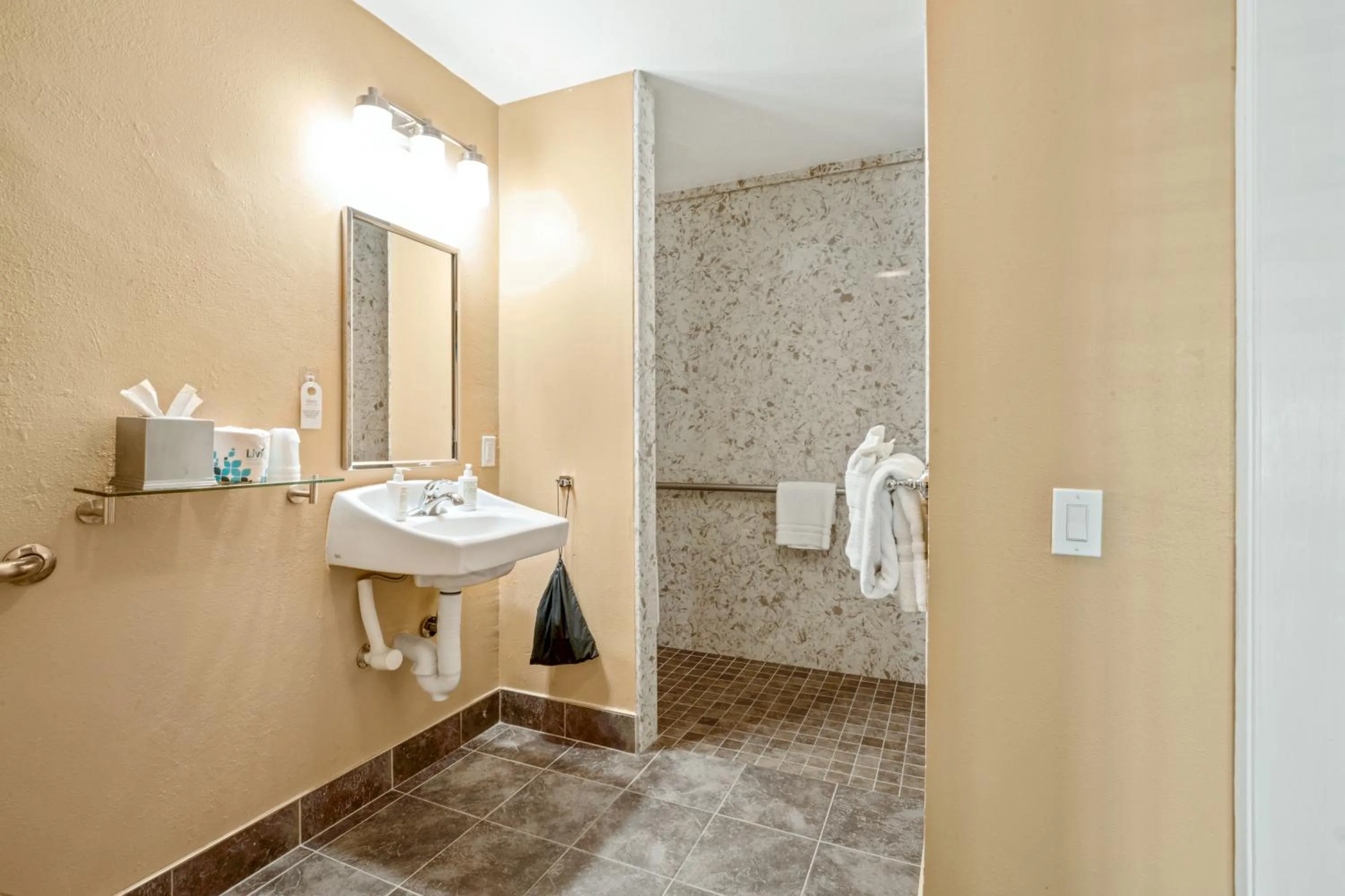 Bathroom in Marin Suites Hotel