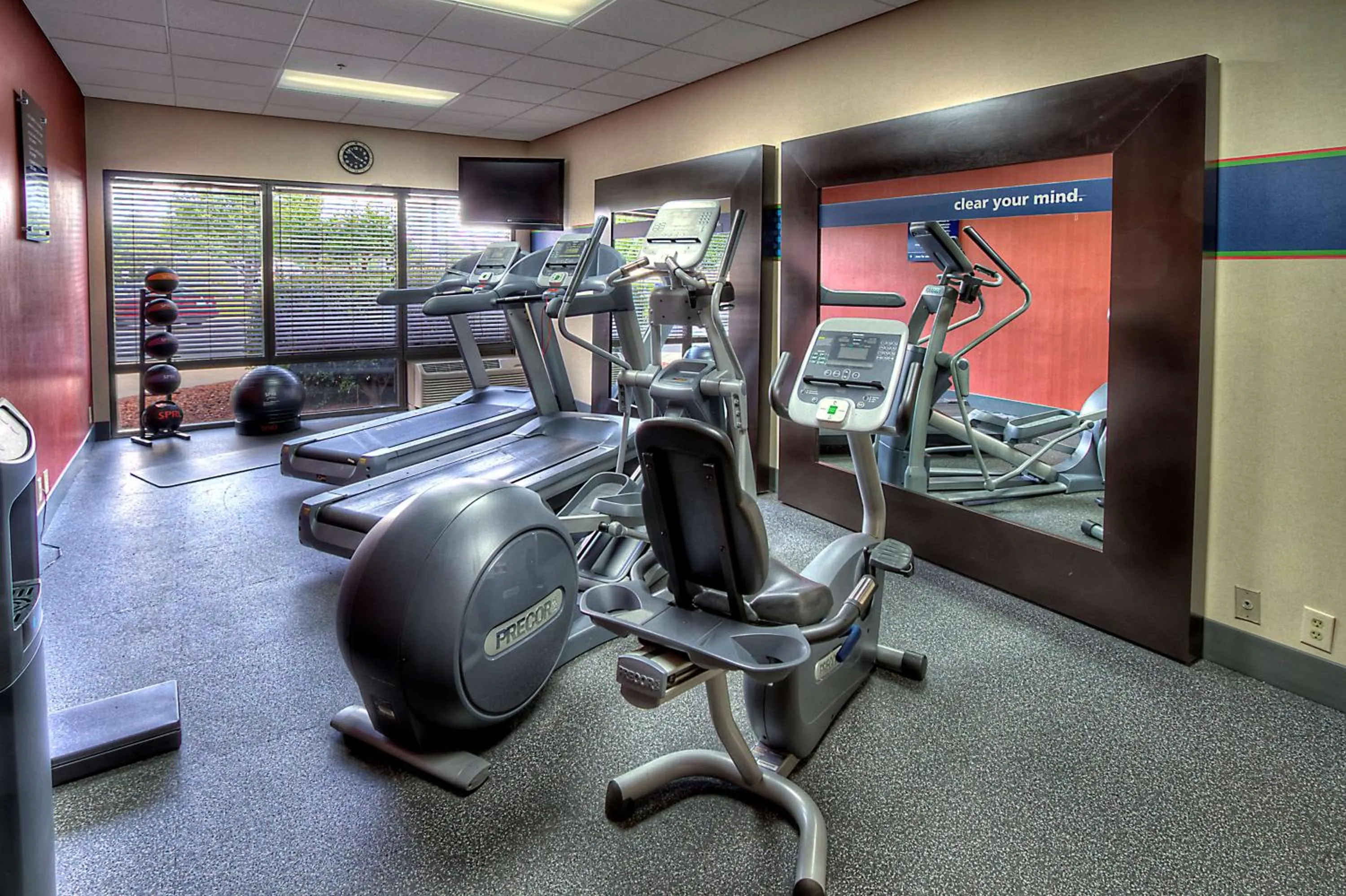 Fitness centre/facilities in Hampton Inn Rocky Mount