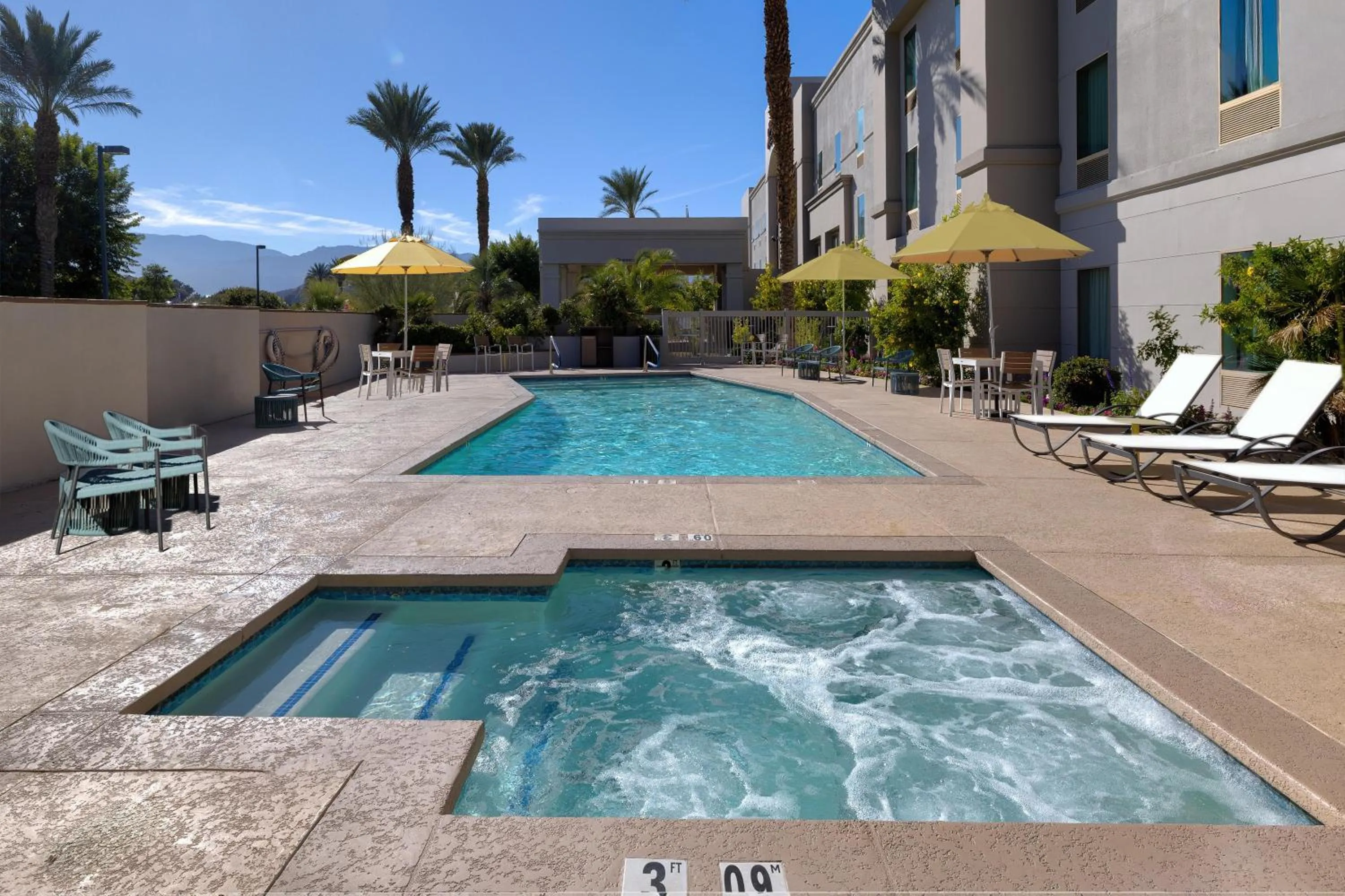 Pool view in Hampton Inn & Suites Palm Desert