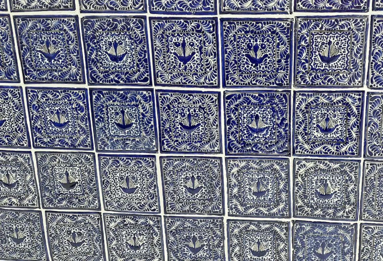 Decorative detail in Posada de la Virgen