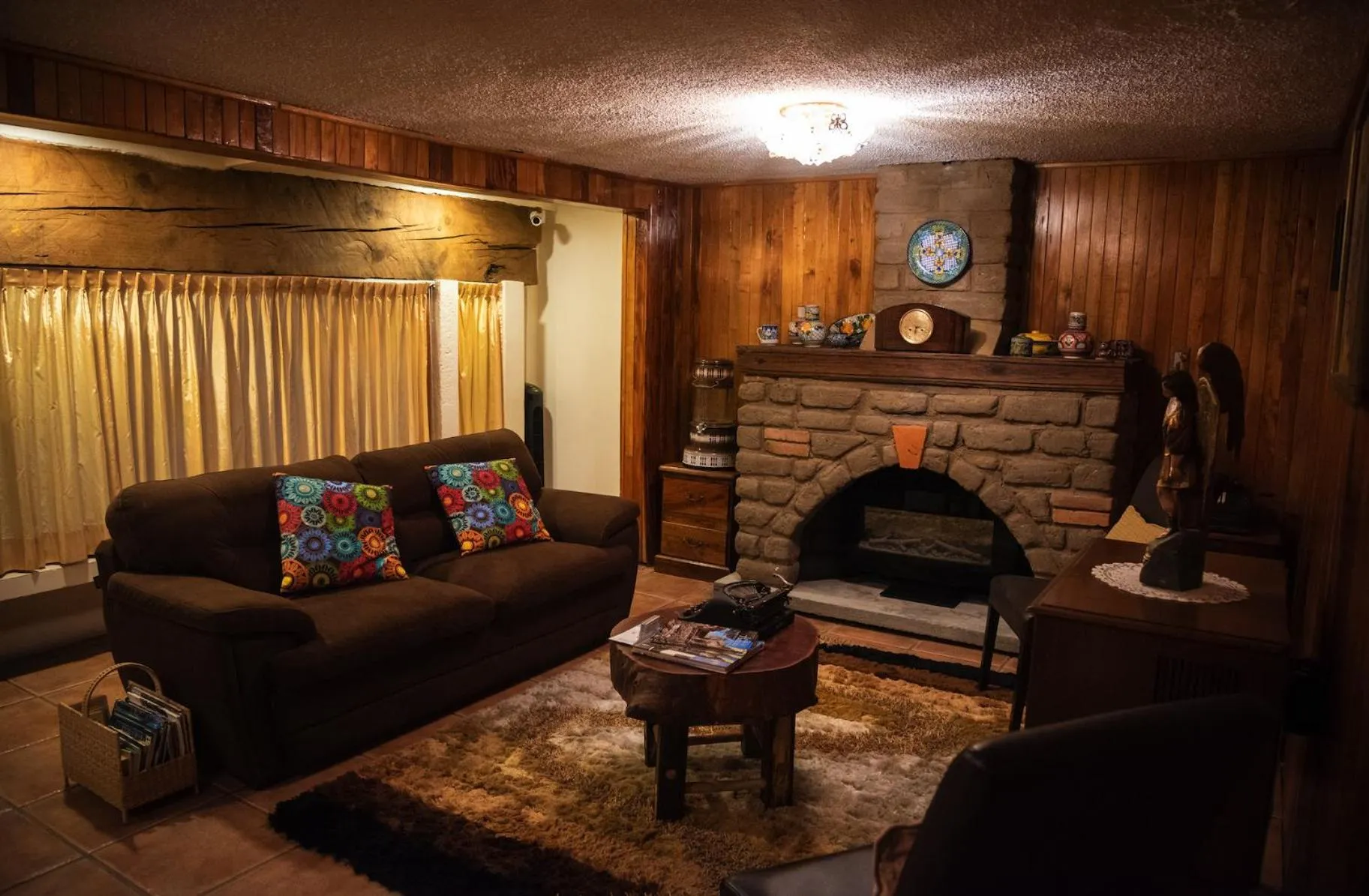Lobby or reception in Posada de la Virgen