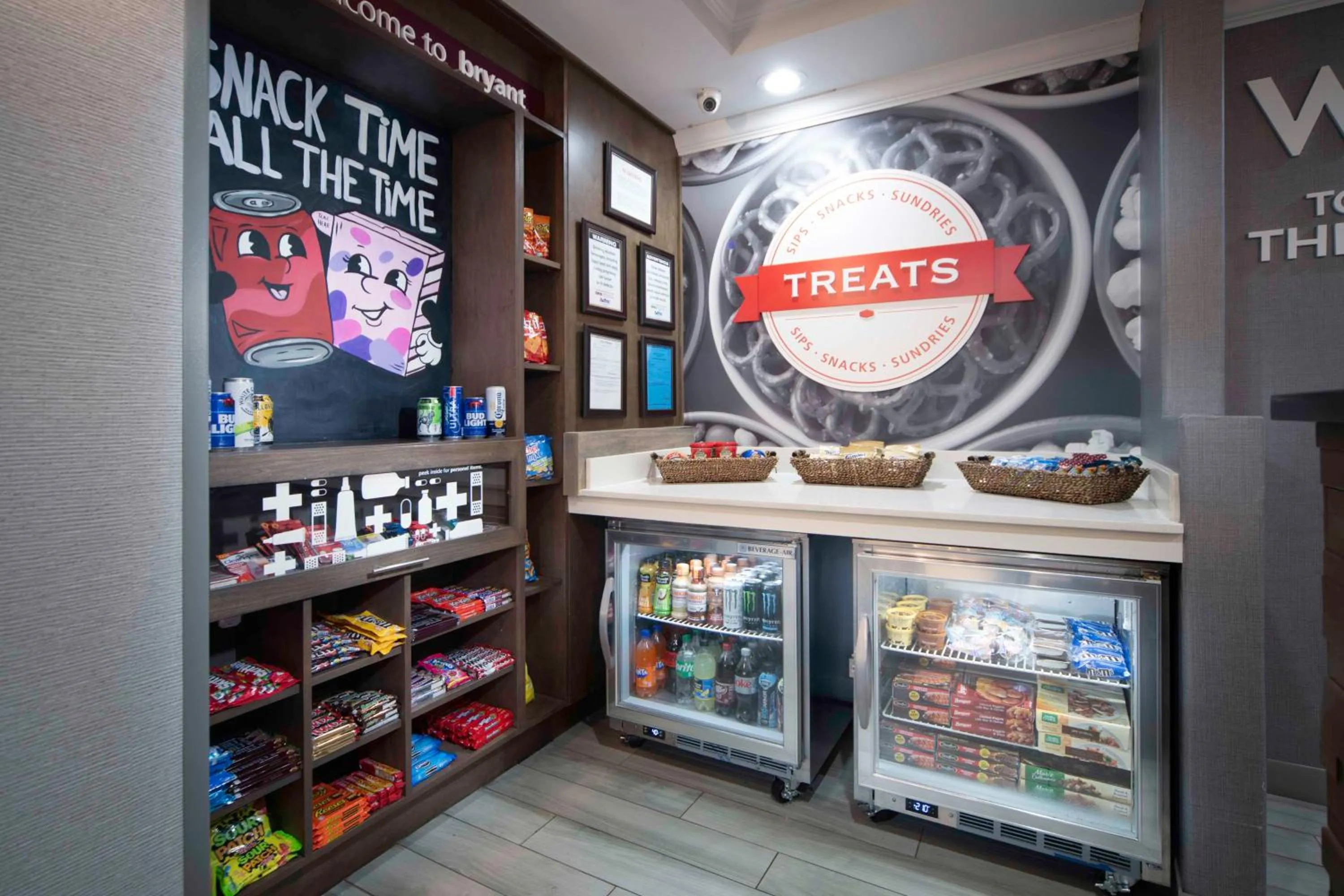 Restaurant/places to eat in Hampton Inn Bryant