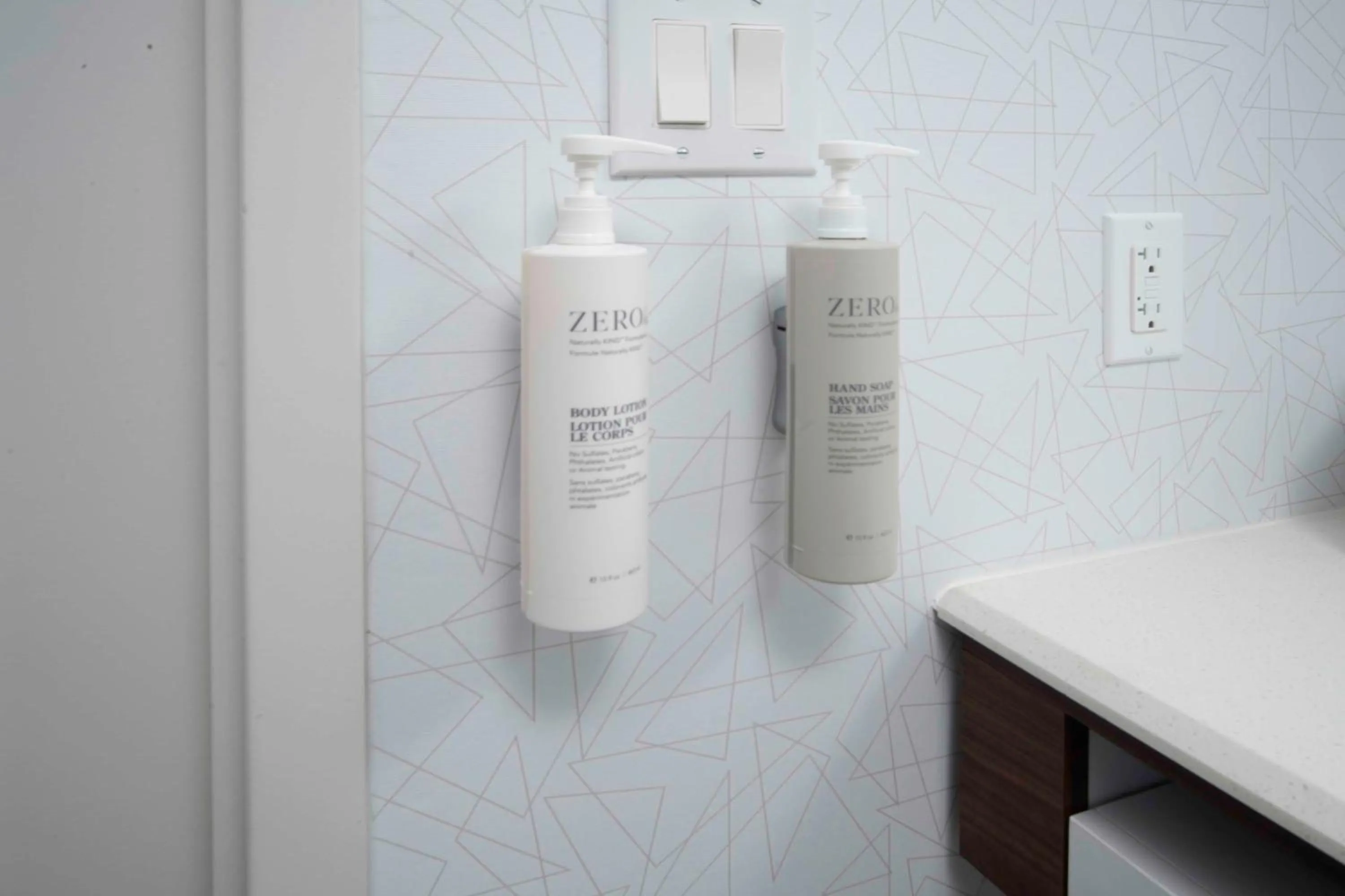 Bathroom in Hampton Inn Bryant