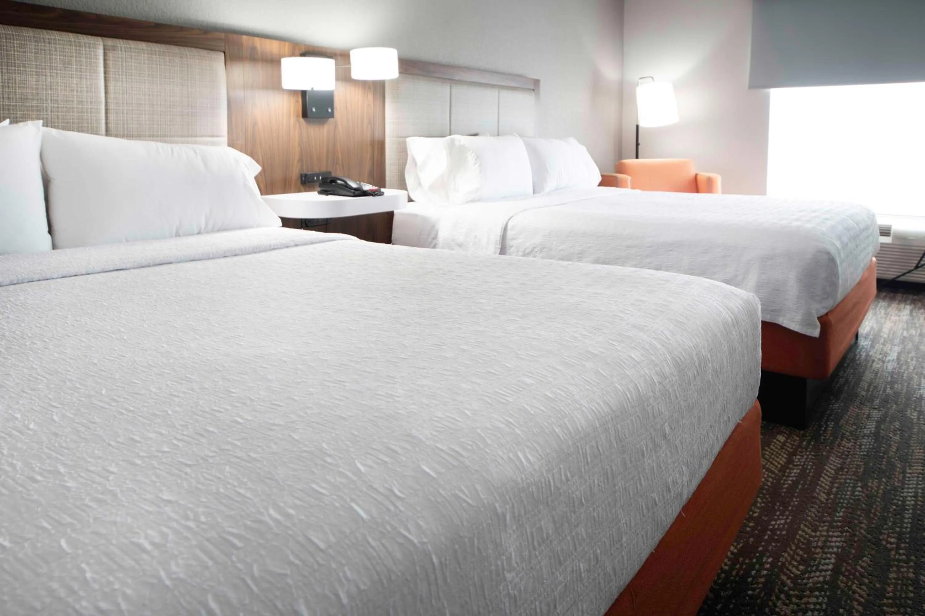 Bed in Hampton Inn Bryant