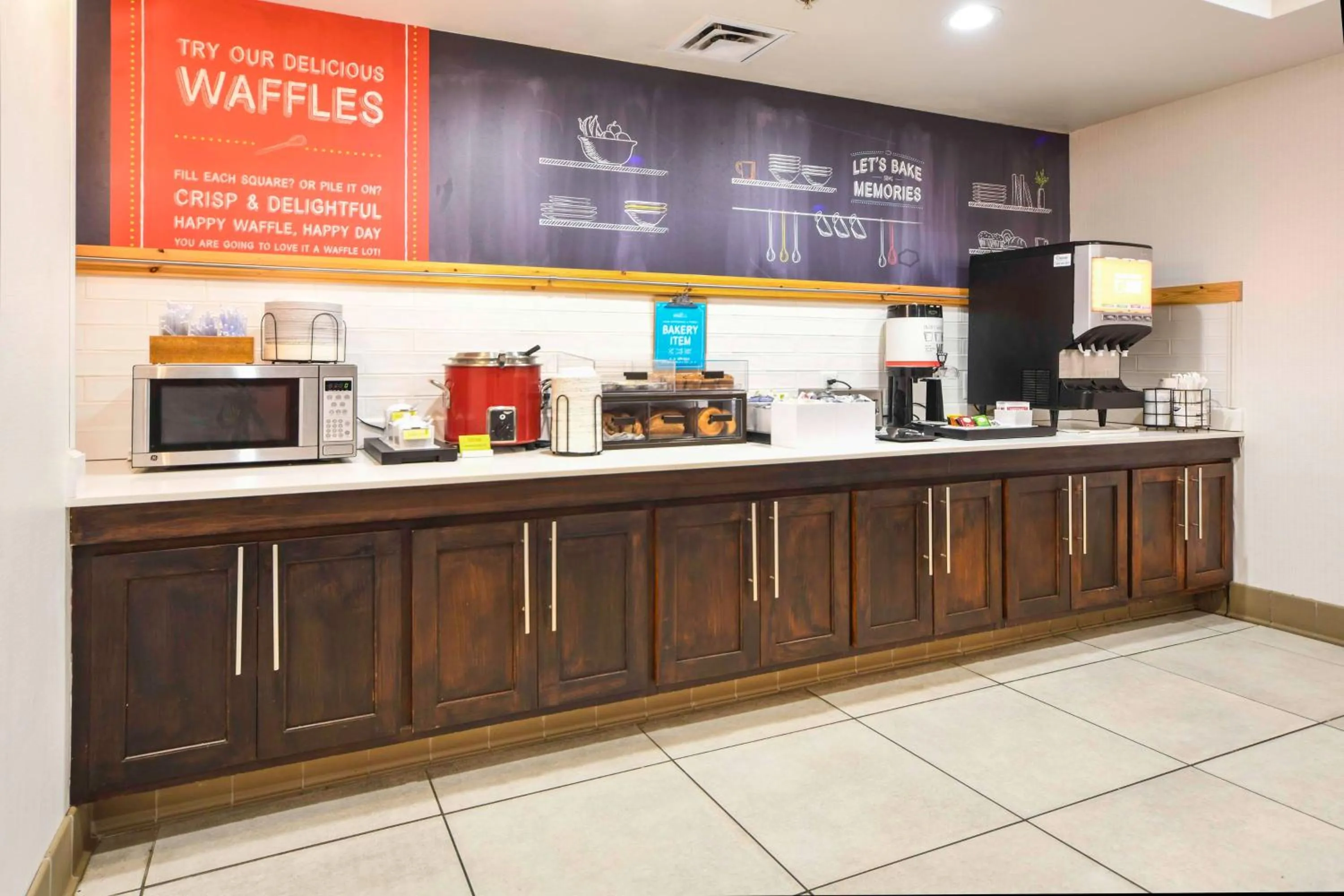 Breakfast in Hampton Inn Bryant