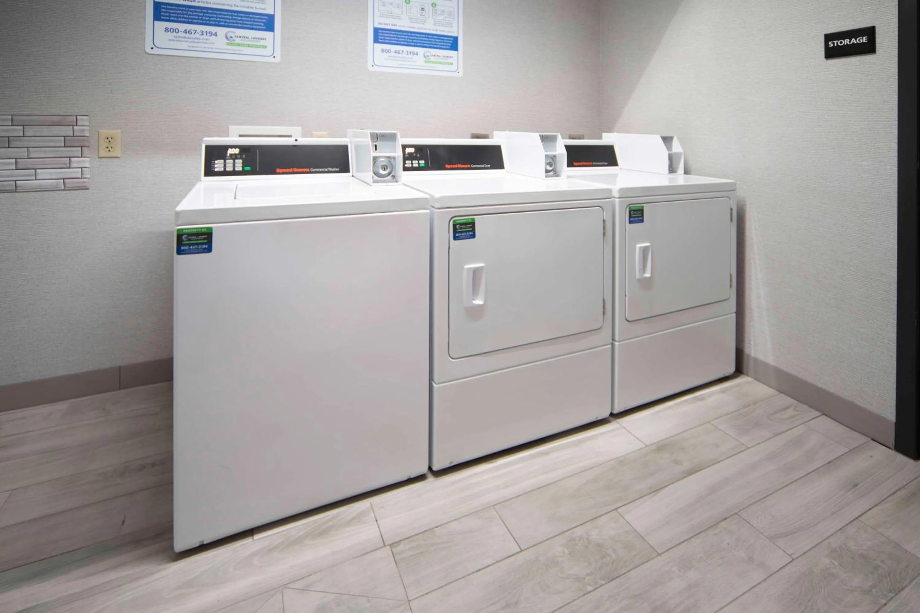 Property building in Hampton Inn Bryant