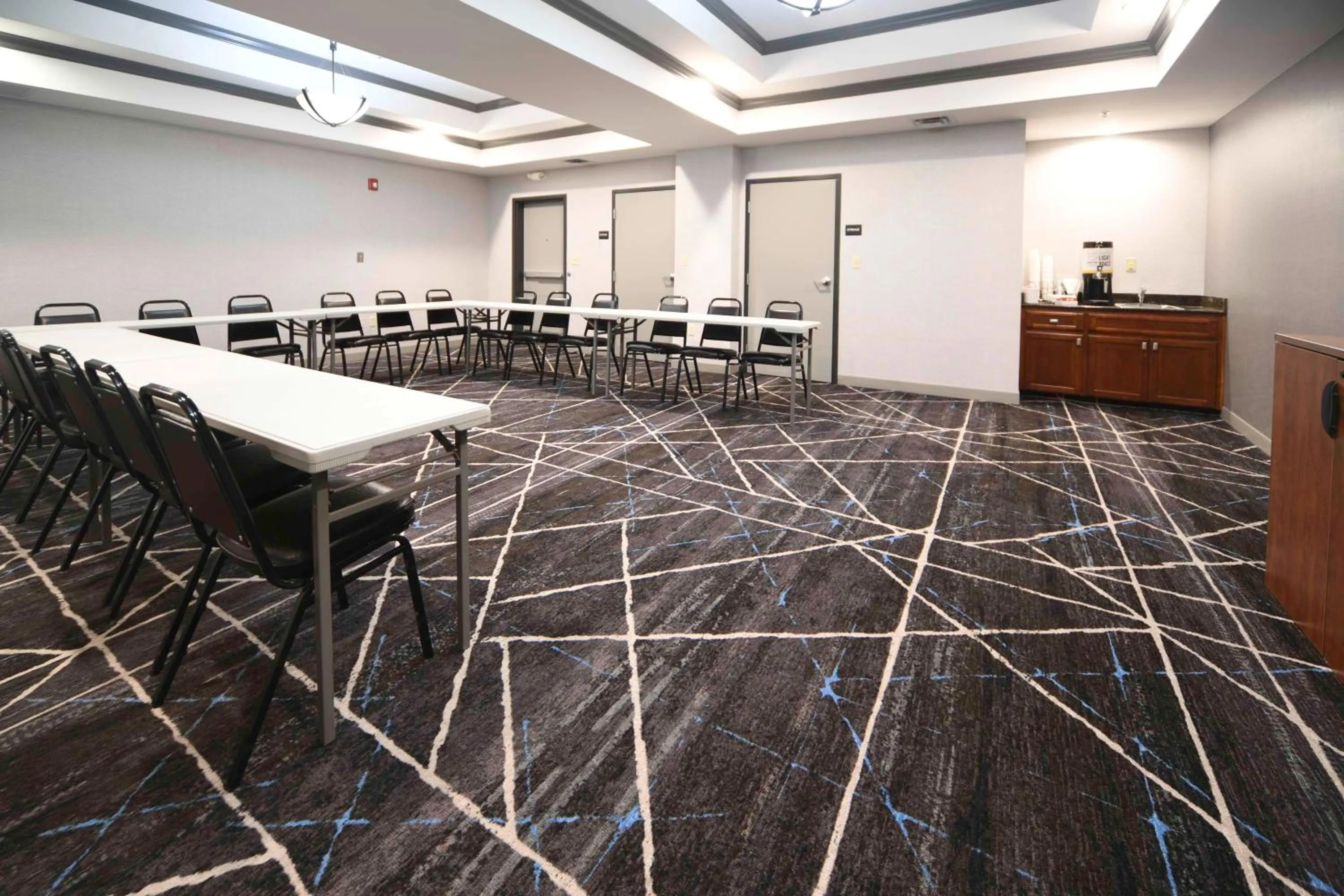 Meeting/conference room in Hampton Inn Bryant