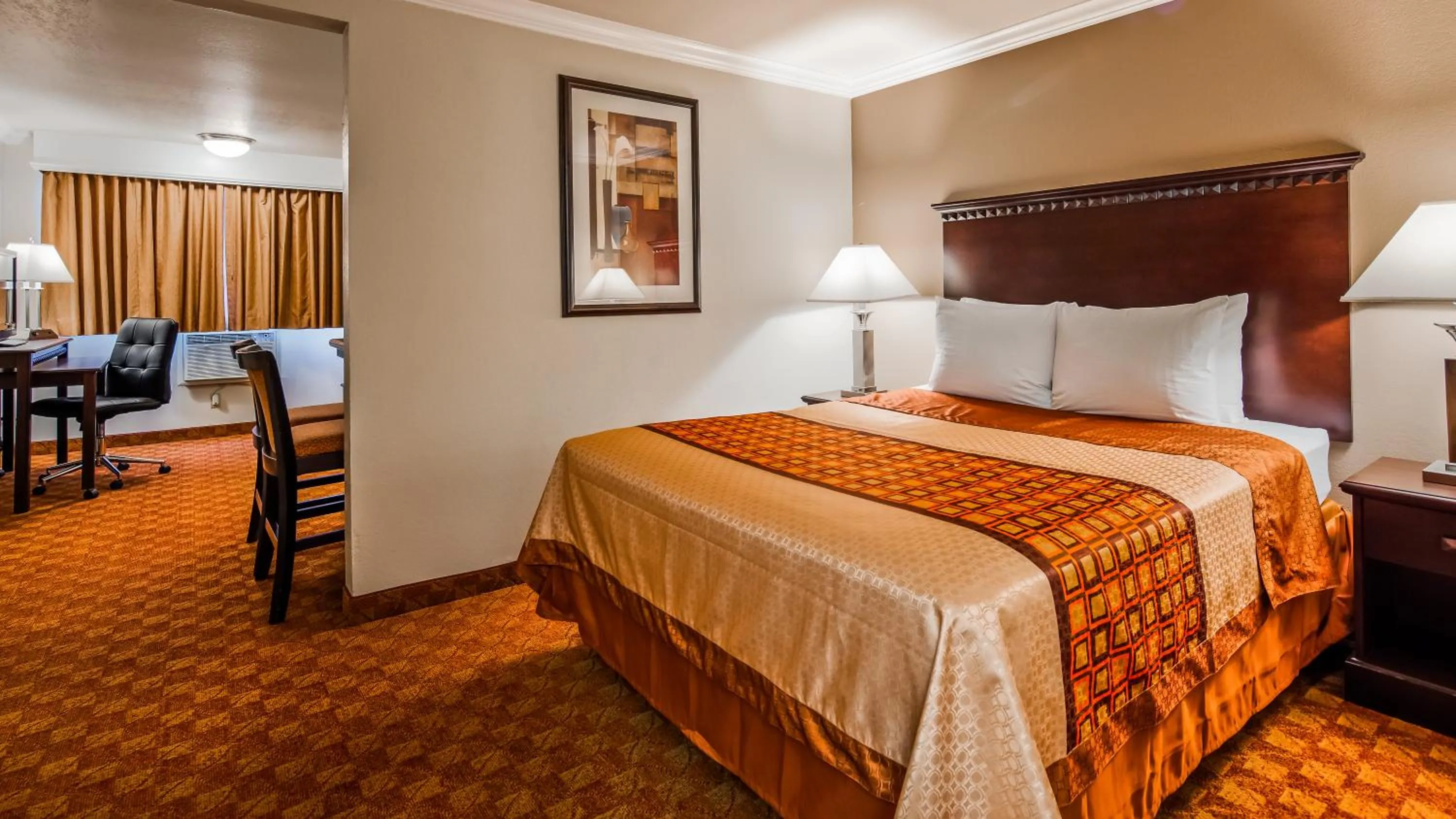 Bedroom, Bed in SureStay Plus Hotel by Best Western Lompoc
