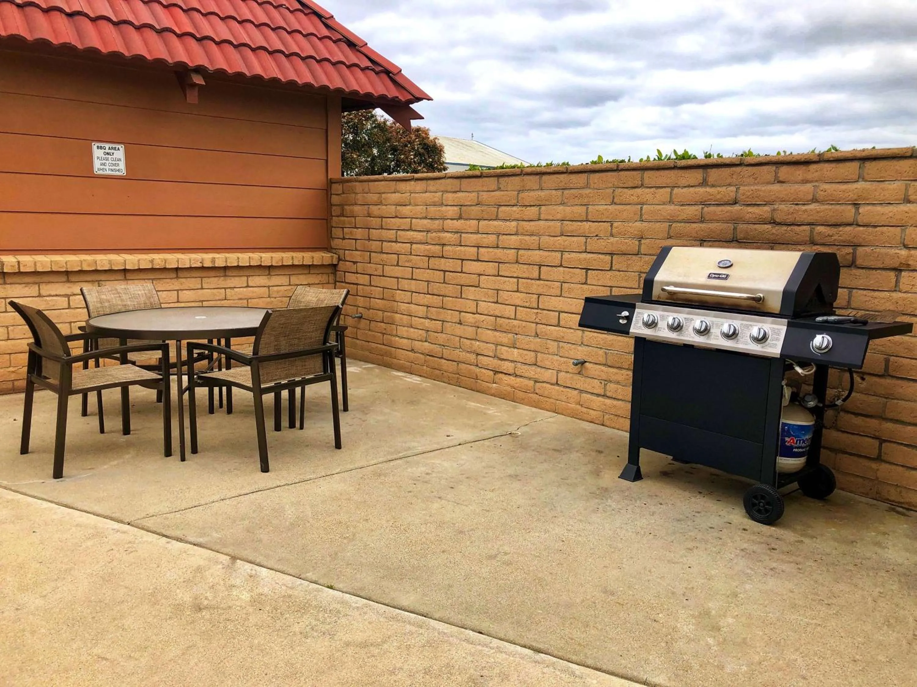 On site, BBQ Facilities in SureStay Plus Hotel by Best Western Lompoc