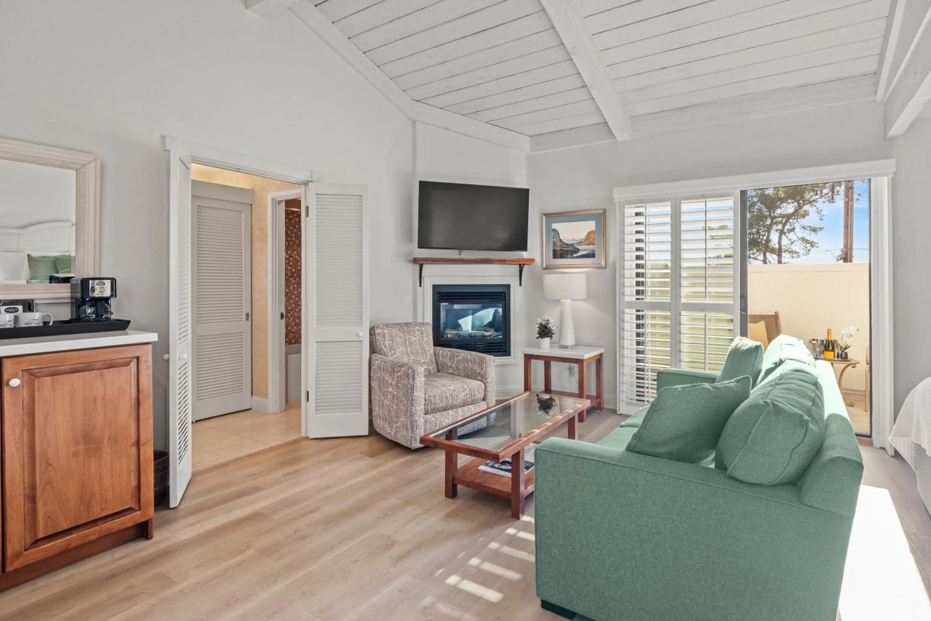 Living room in Lobos Lodge