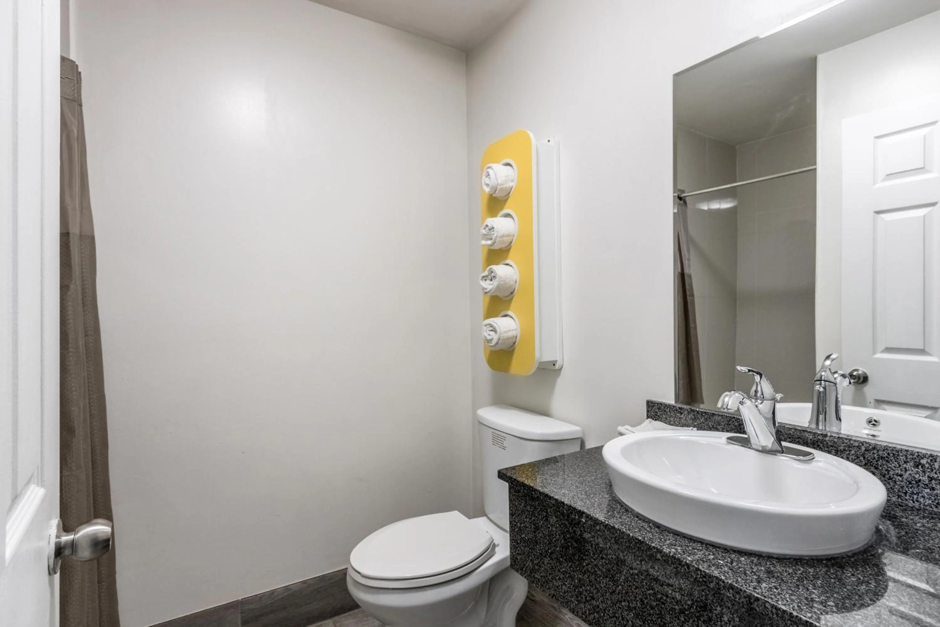 Bathroom in Studio 6-Savannah, GA