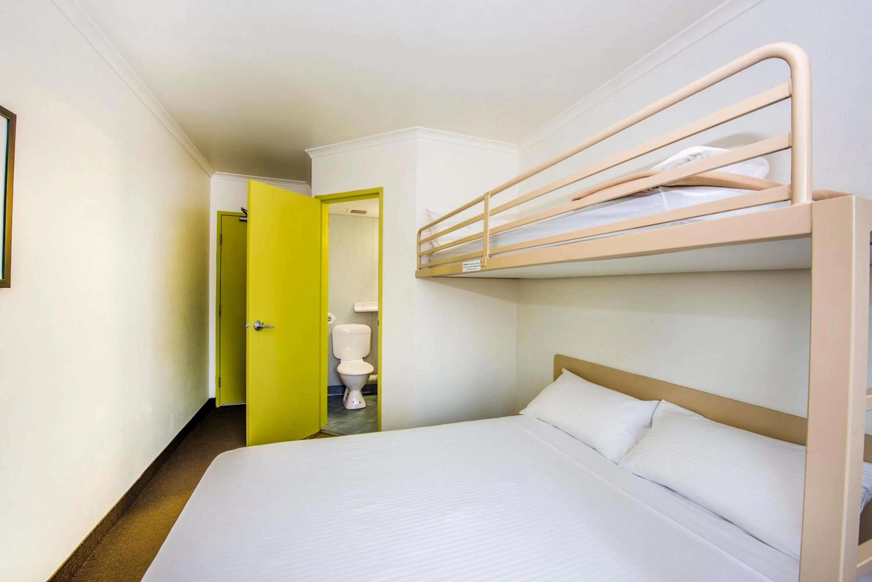 Bathroom, Bed in ibis Budget Coffs Harbour
