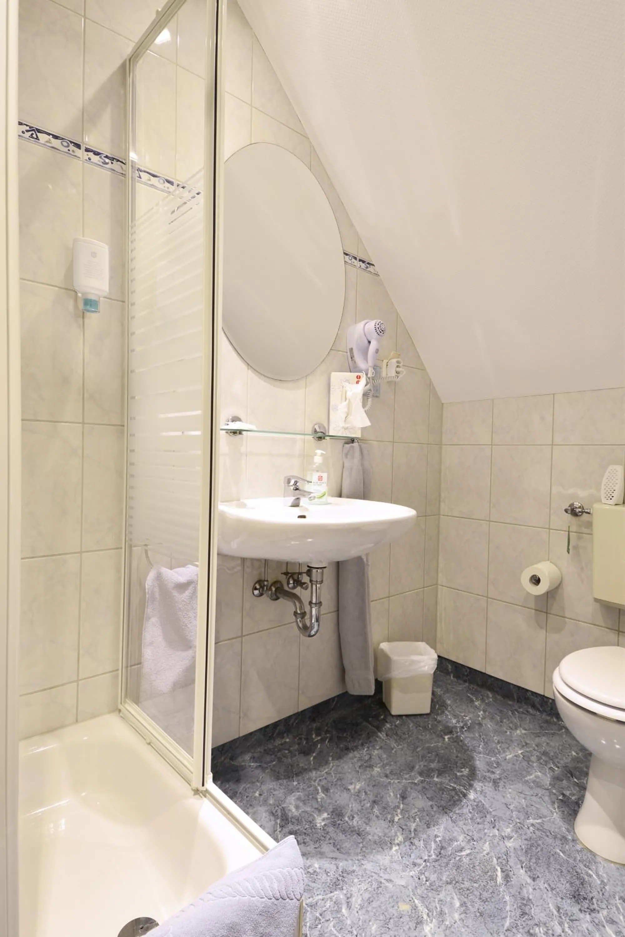 Bathroom in Hotel Haus Kleimann-Reuer