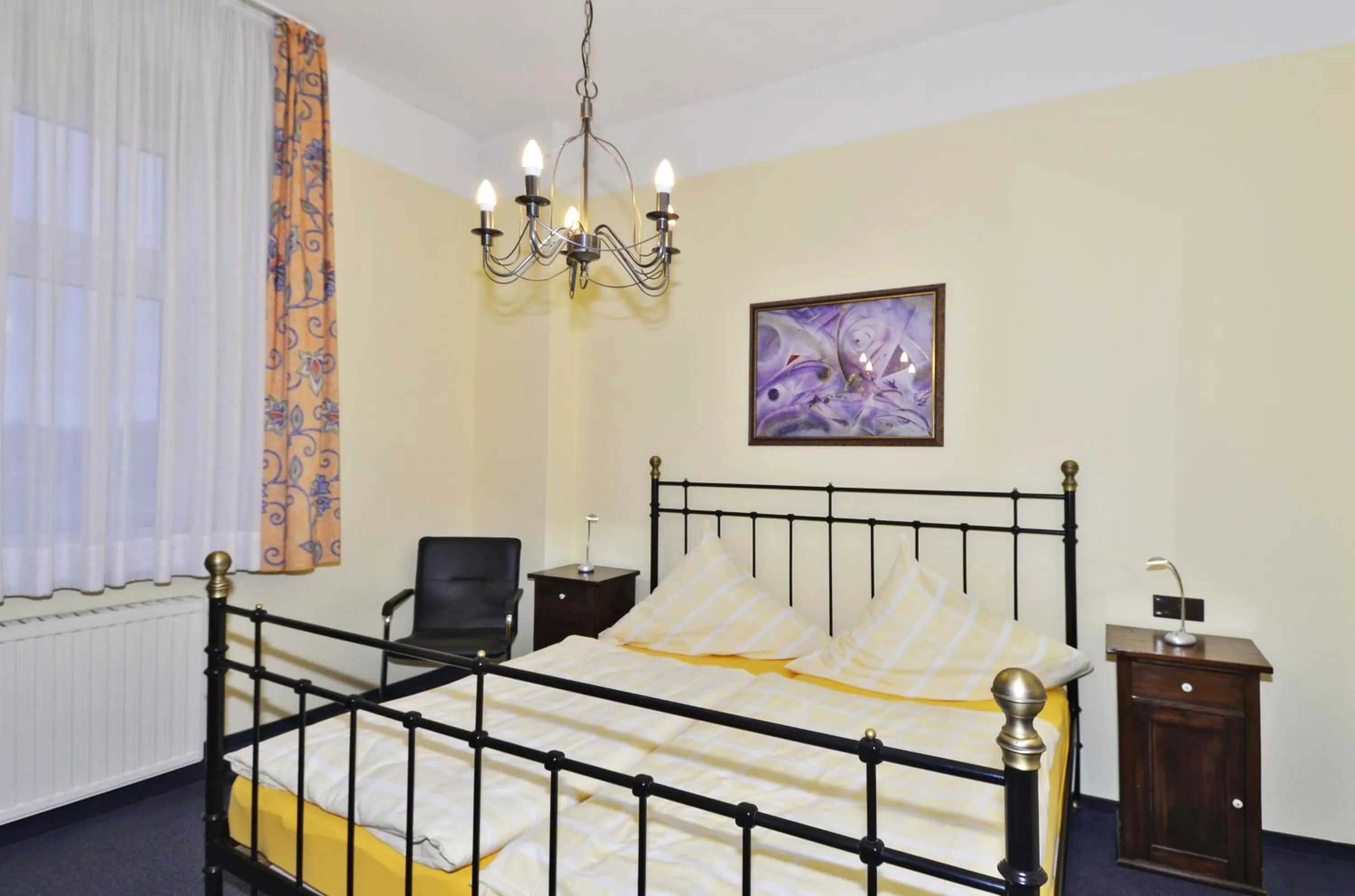 Bed in Hotel Haus Kleimann-Reuer