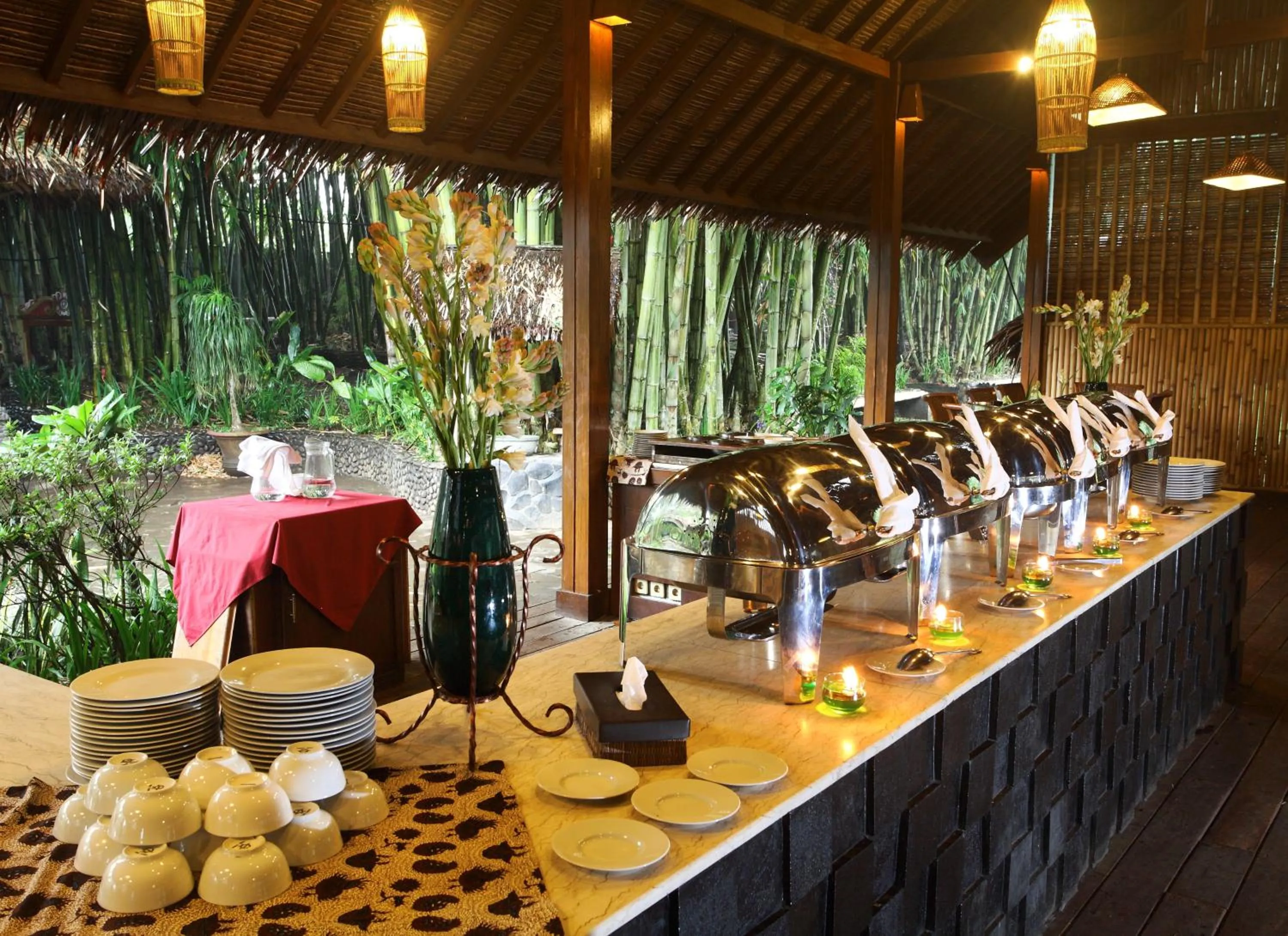 Restaurant/places to eat in Kampung Sampireun Resort & Spa
