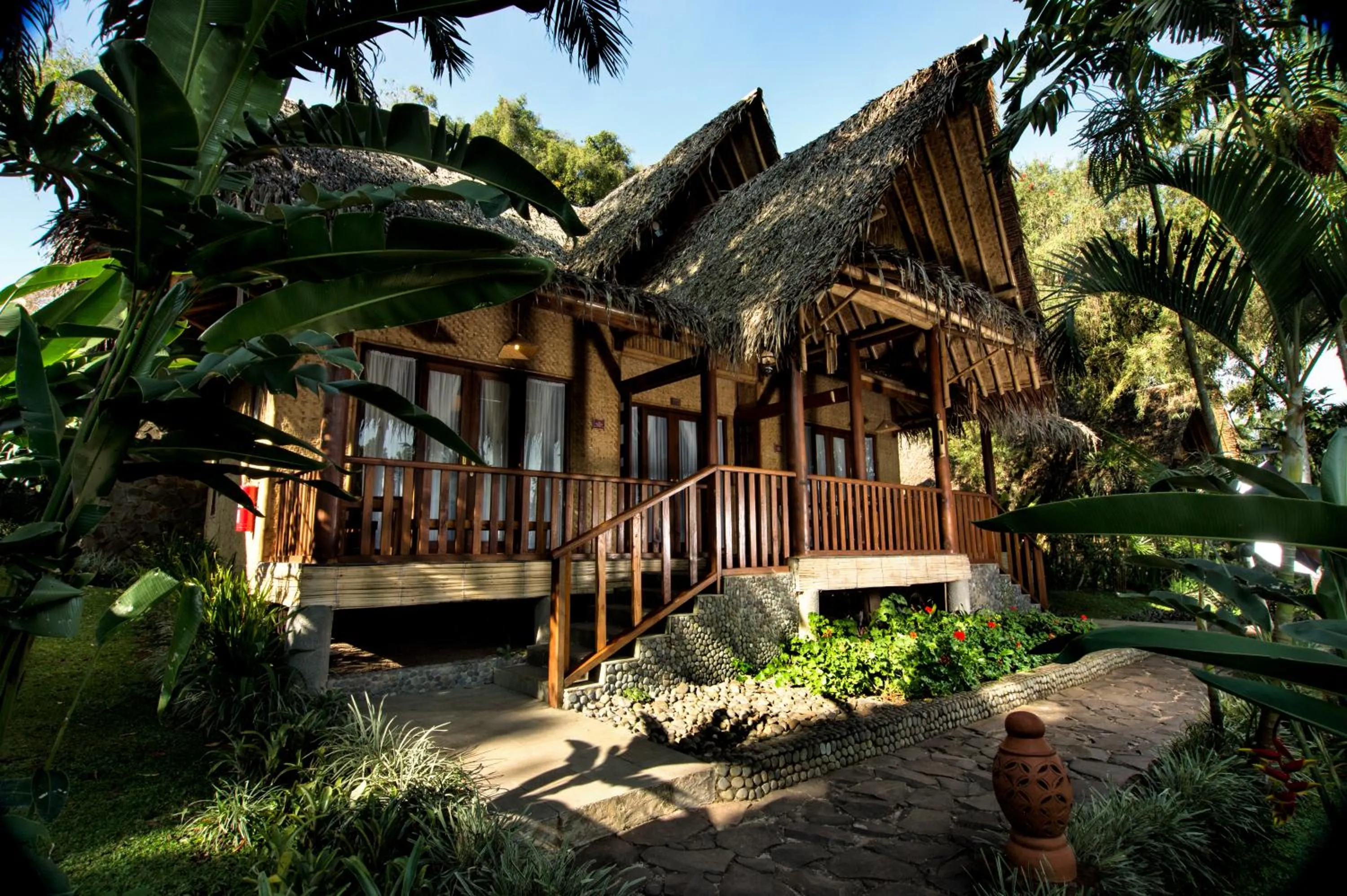 Facade/entrance in Kampung Sampireun Resort & Spa